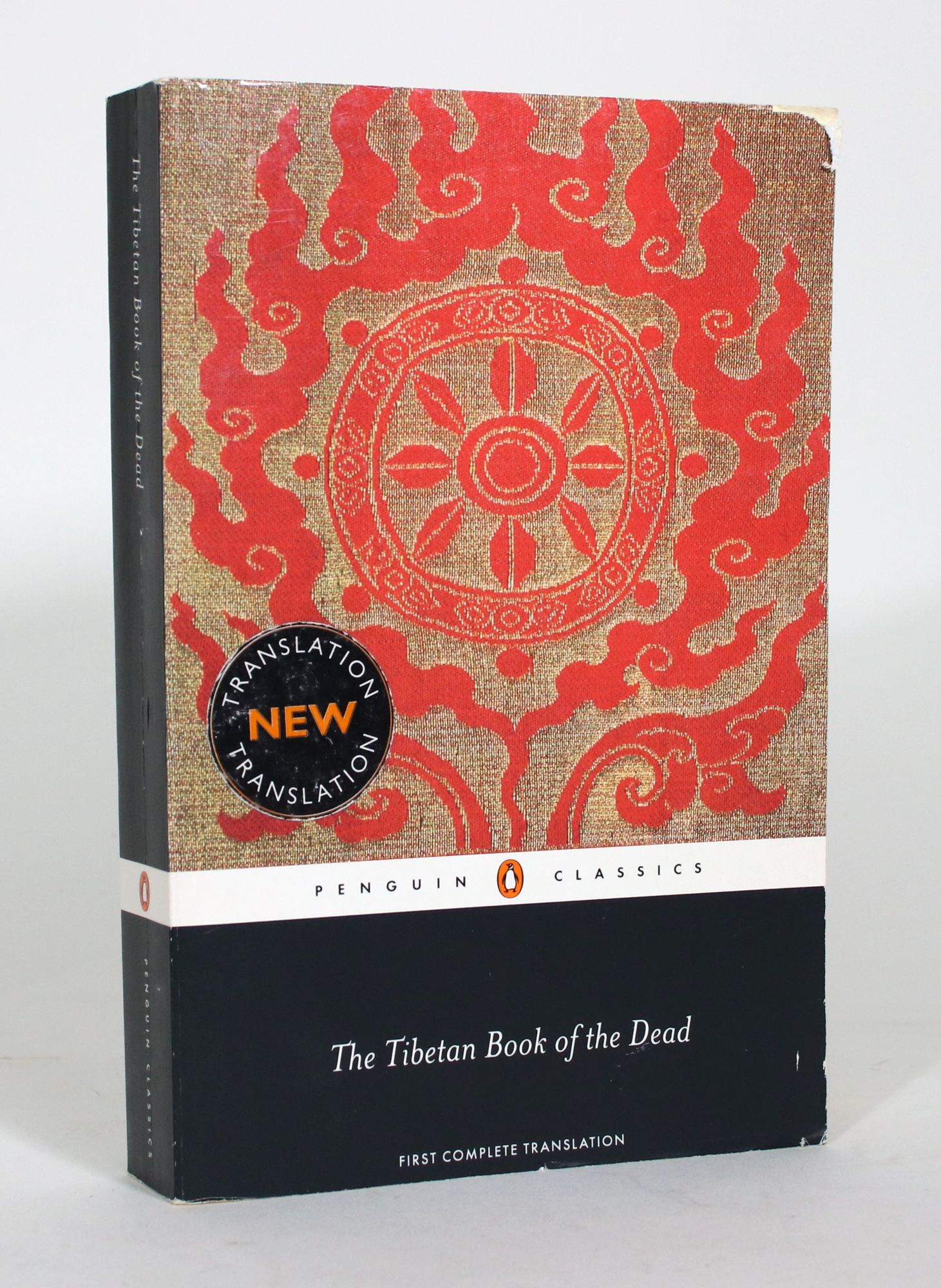 The Tibetan Book of the Dead [English Title]. The Great Liberation by Hearing in The Intermediate States [Tibetan Title] - Padmasambhava (composed by); Lingpa, Terton Karma (revealed by); Dorje, Gyurme (translator); Coleman, Graham and Thuuten Jinpa (editors)
