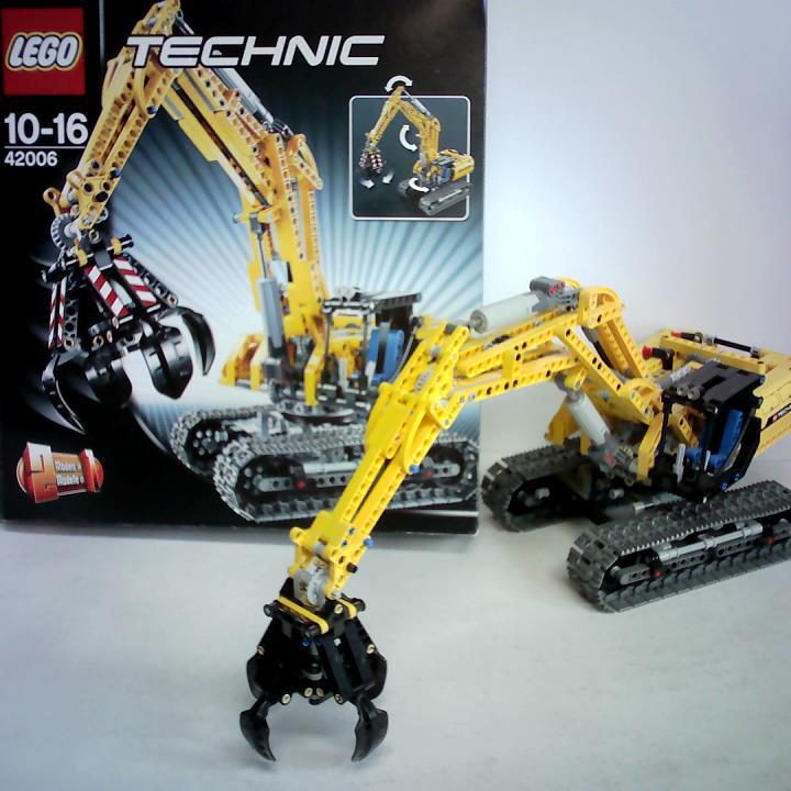 Raupenbagger 42006 by Lego Technic