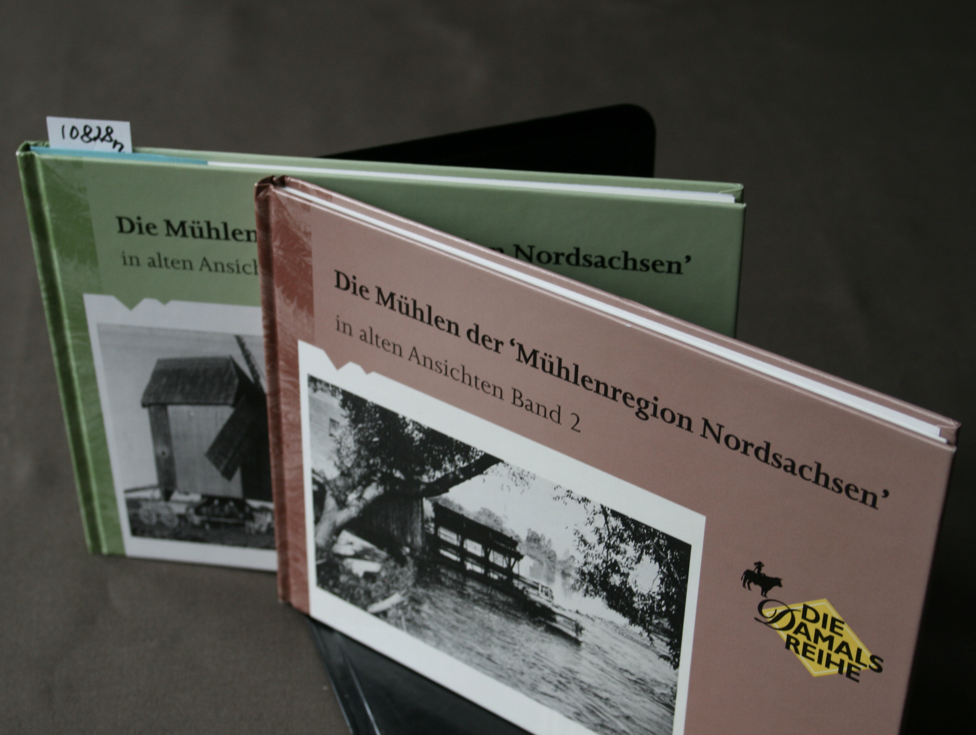 Die Mühlen der Mühlenregion Nordsachsen in alten Ansichten. 2 Bände. - Wilde, Manfred und Hans-Joachim Böttcher