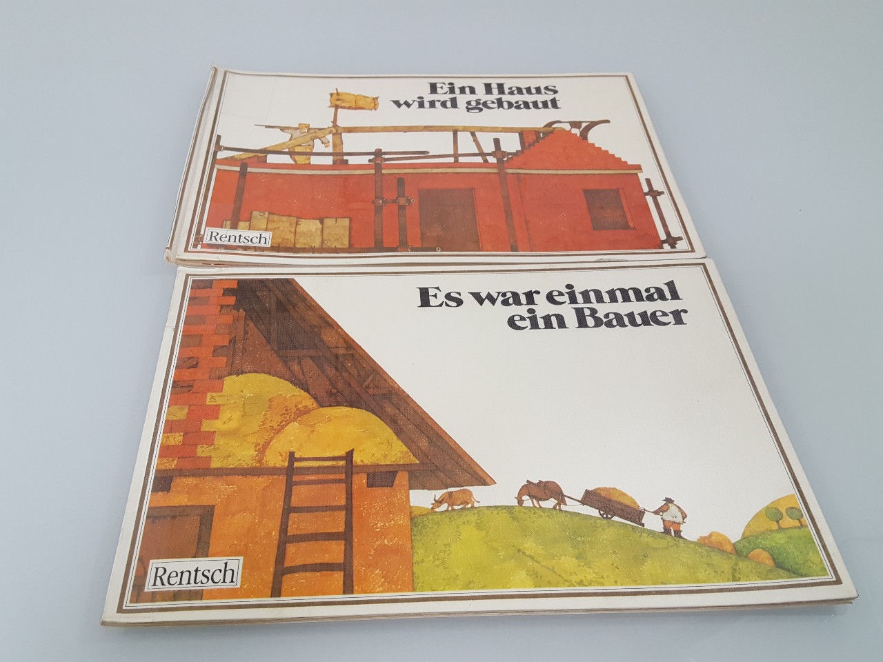 Konvolut 2 Bücher: Es war einmal ein Bauer; Ein Haus wird gebaut [realis. von Giovanna Carbonaro. Ill. von Roberto Nannicini] - Carbonaro, Giovanna