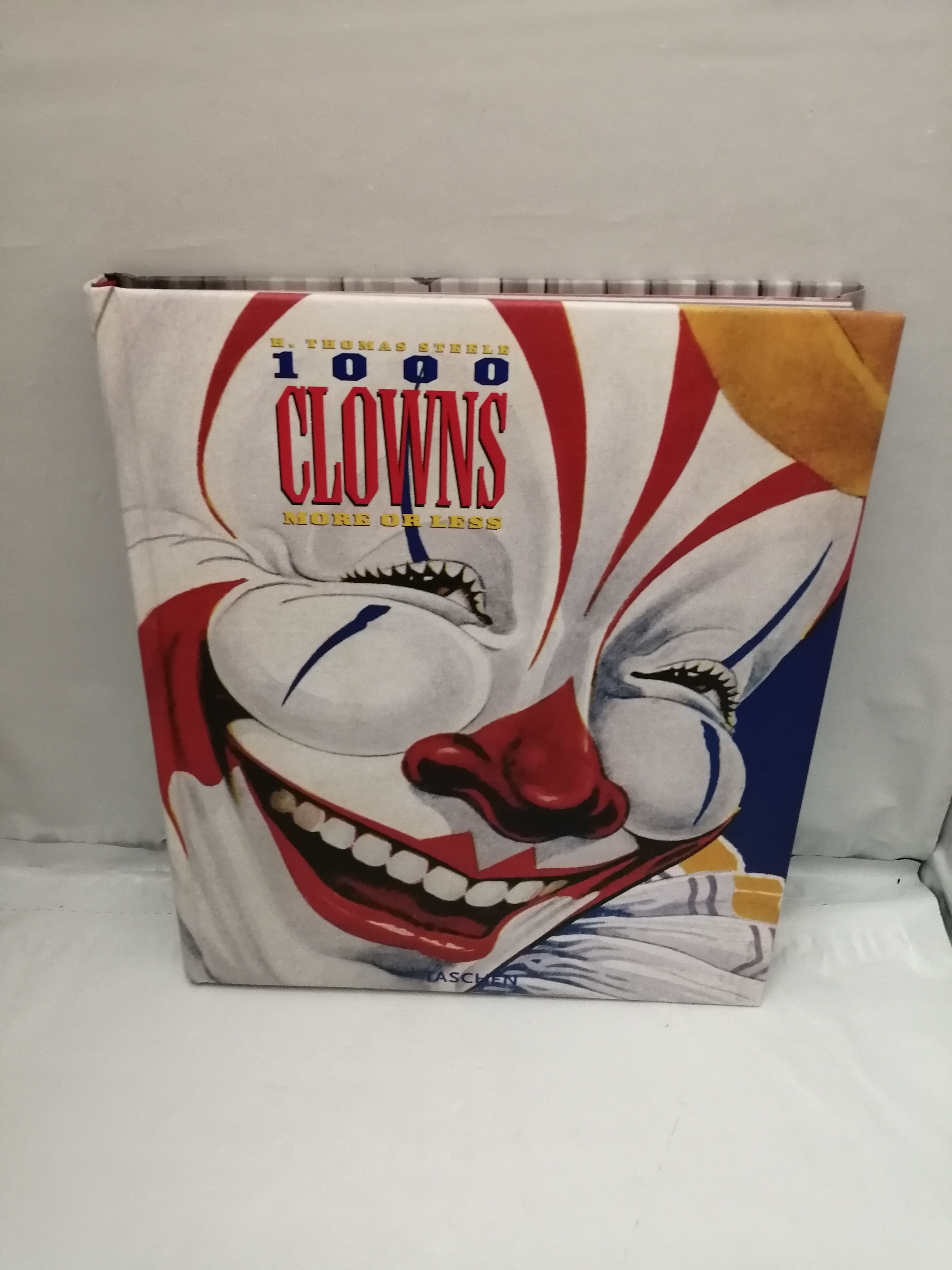 人気定番の Clowns. 1000 More American the of Journey Visual A Less: or アート・デザイン・音楽