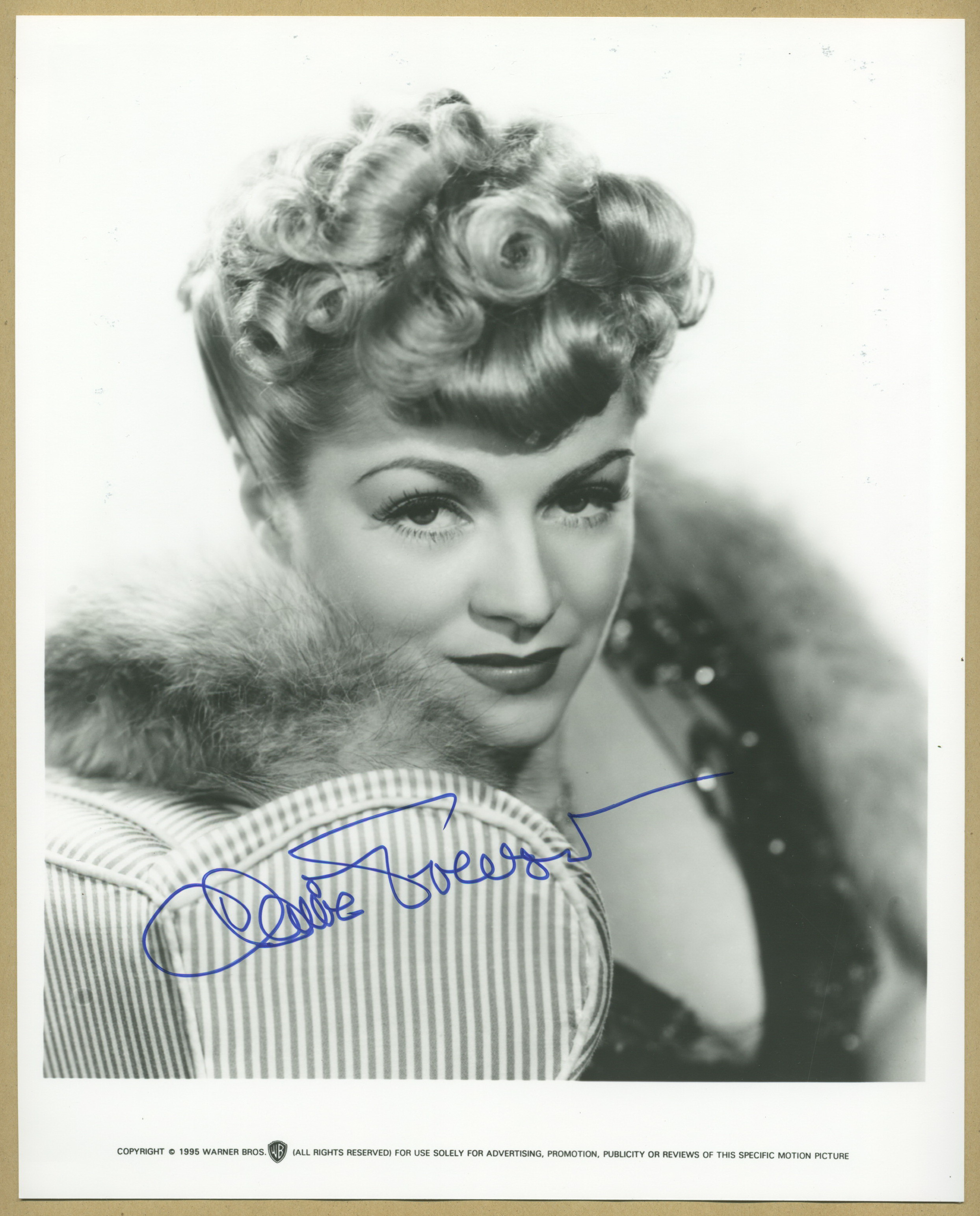 Claire Trevor (1910-2000) - Nice authentic signed photo by Claire