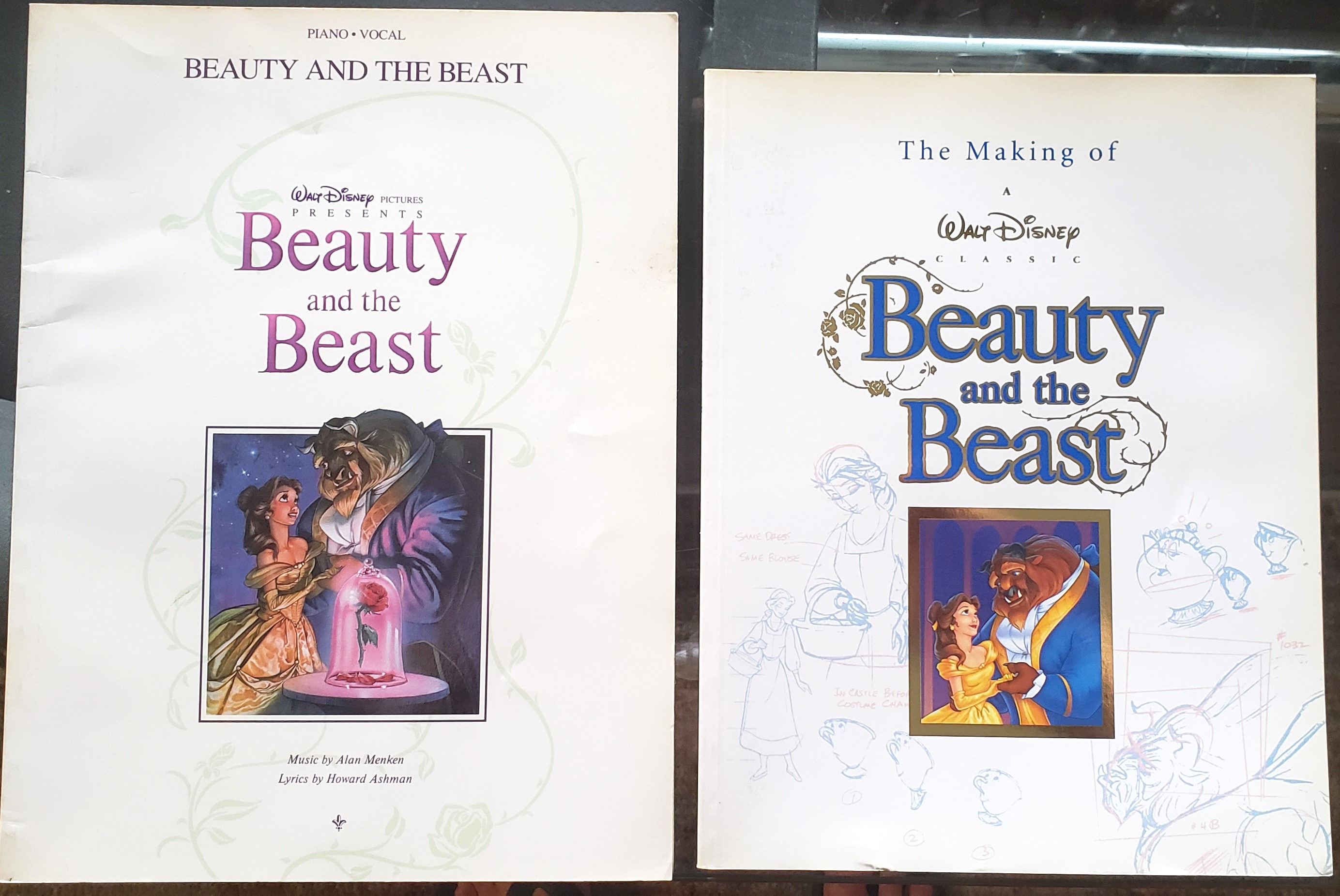 Walt Disney presents Beauty and the Beast: Piano Vocal & The Making of a Walt Disney Classic Beauty and the Beast (2 booklets) - Walt Disney / Bob Thomas / Alan Menken & Howard Ashman