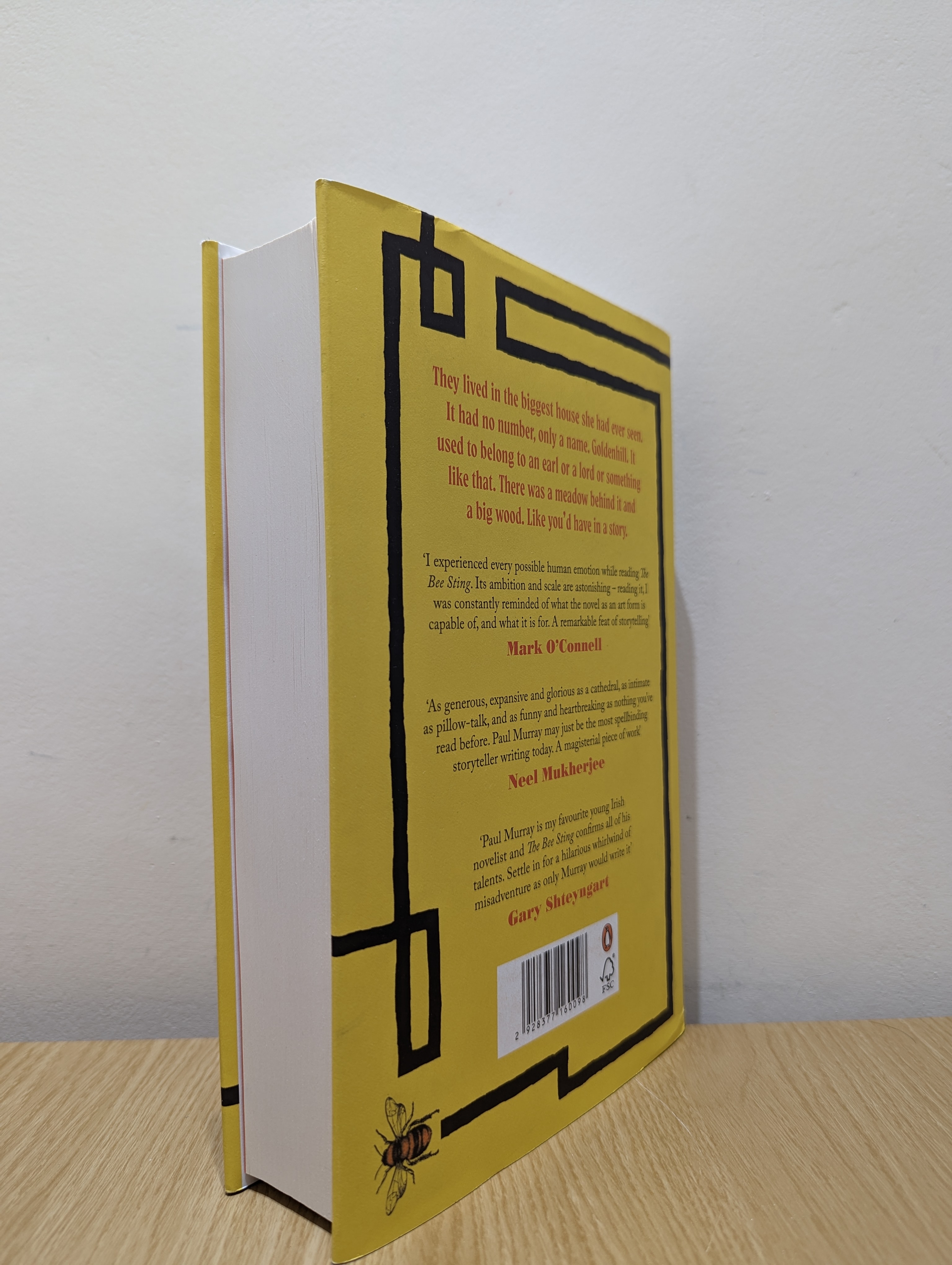 The Bee Sting: From the award-winning author of Skippy Dies (Signed 