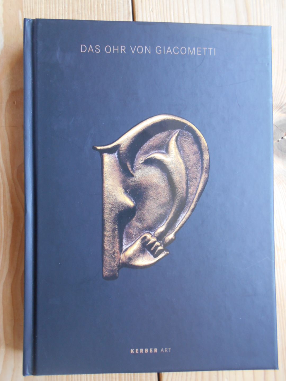 Das Ohr von Giacometti : (Post-)Surreale Kunst von Meret Oppenheim bis Mariella Mosler = The Ear of Giacometti : (Post-) Surrealist Art from Meret Oppenheim to Mariella Mosler- - Levy, Thomas (Hrsg.)