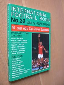 International Football Book: No. 14: 9780285620513
