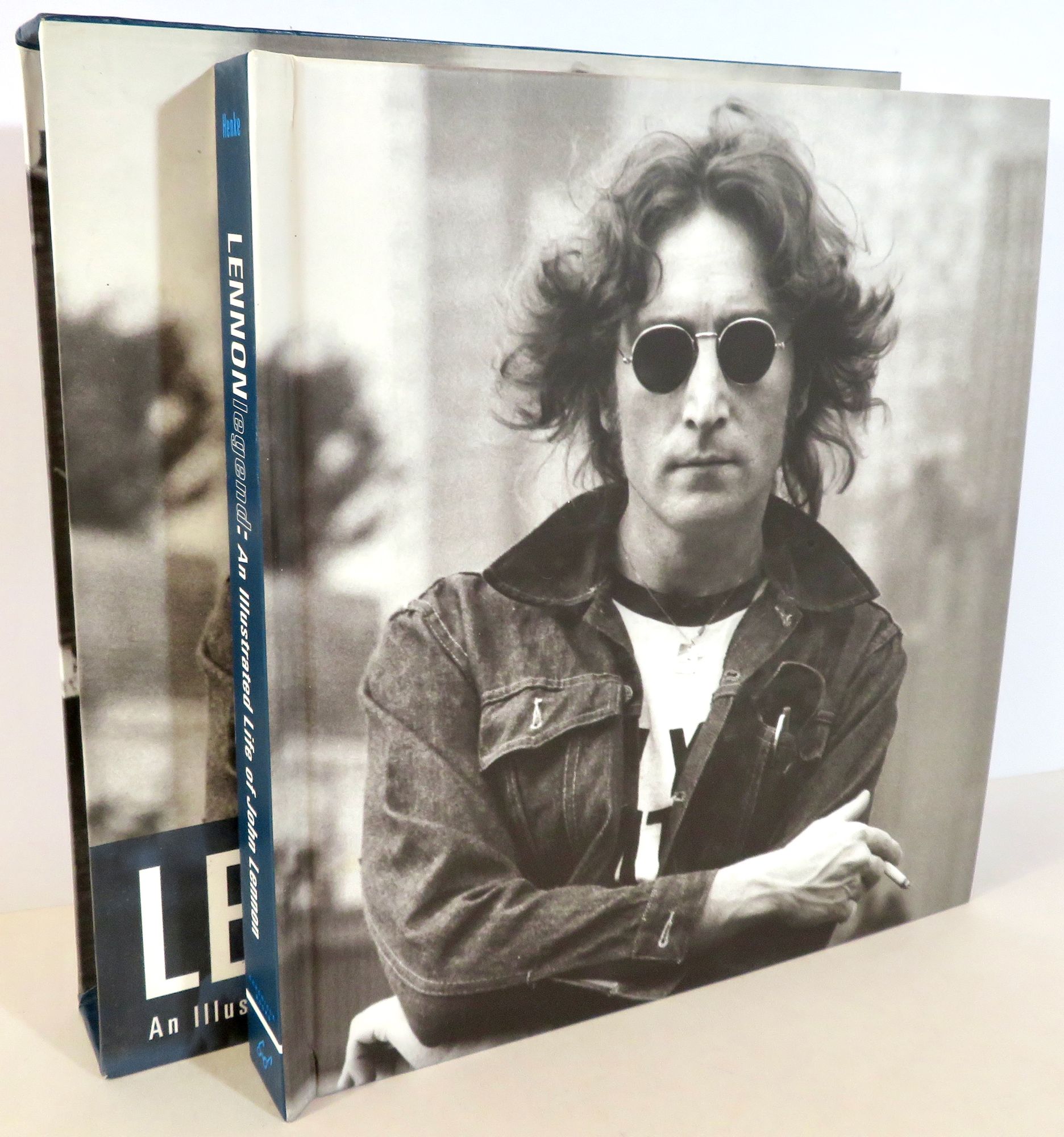 Lennon Legend - An Illustrated Life of John Lennon Legend - An Illustrated Life of John