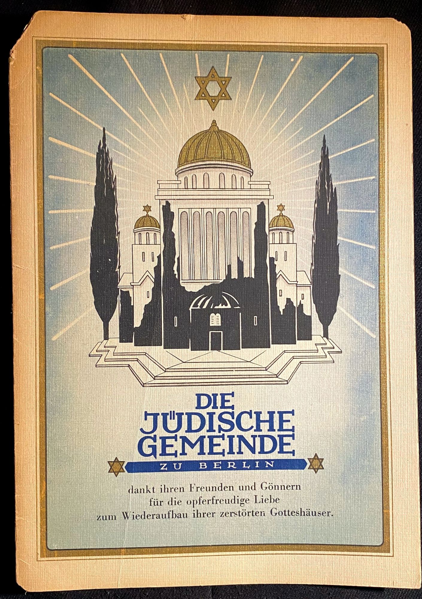 ZERSTÖRTE BERLINER SÅ NAGOGEN. [COVER TITLE "DIE JÜDISCHE GEMEINDE ZU