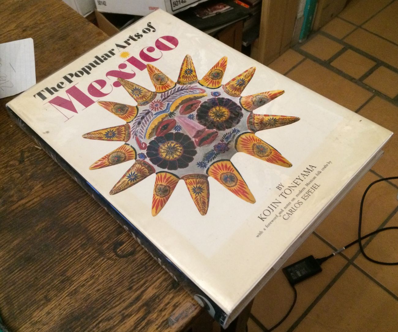 人気の贈り物が The Popular Arts of Mexico by Kojin Toneyama: Fine Hardcover アート・デザイン・音楽