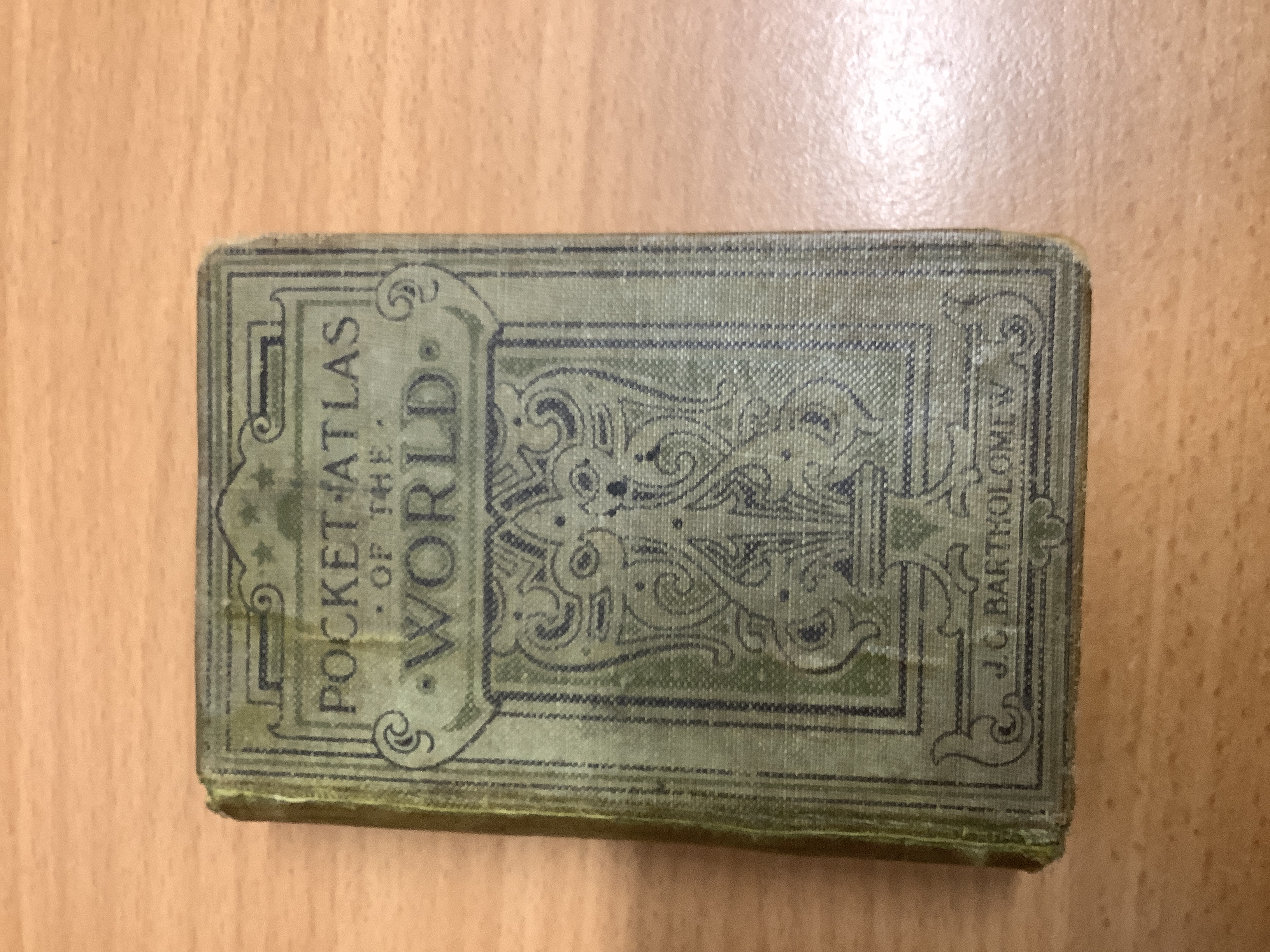 The Pocket Atlas of the World J G Bartholomew [Good] [Hardcover]