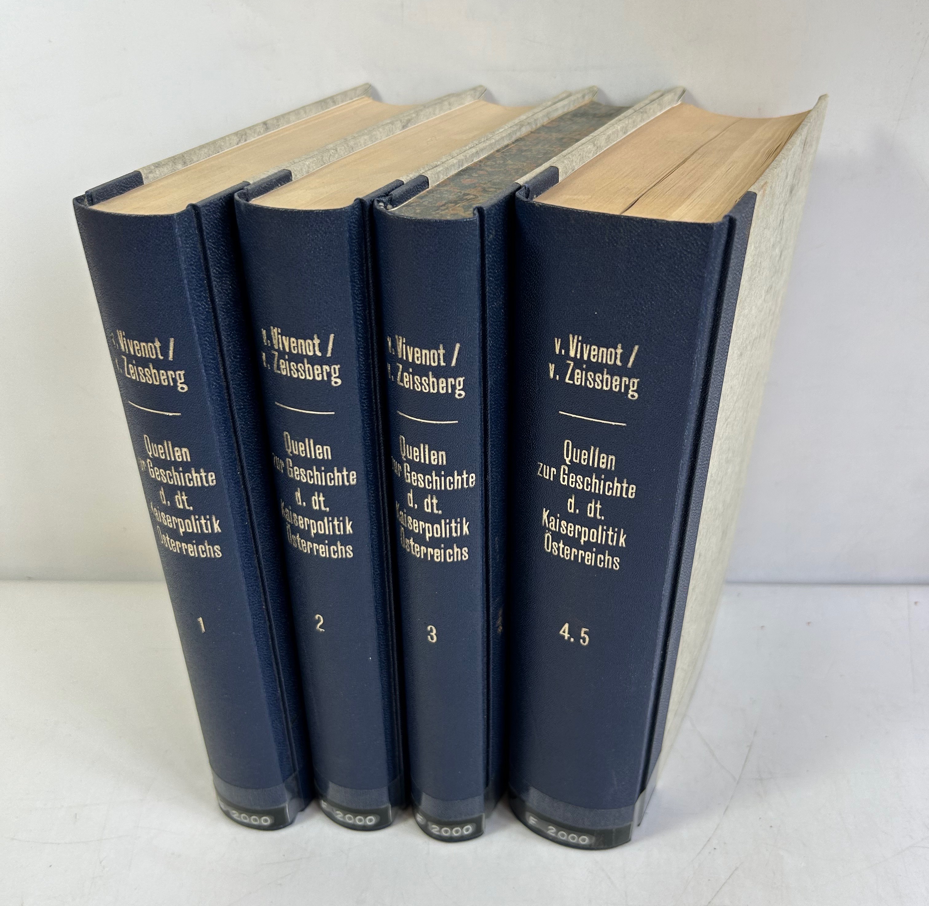 Quellen zur Geschichte der deutschen Kaiserpolitik Oesterreichs während der französischen Revolutionskriege. Band 1 bis 5 in 4 Bänden. - Vivenot, Alfred Ritter von und Heinrich Ritter von Zeissberg