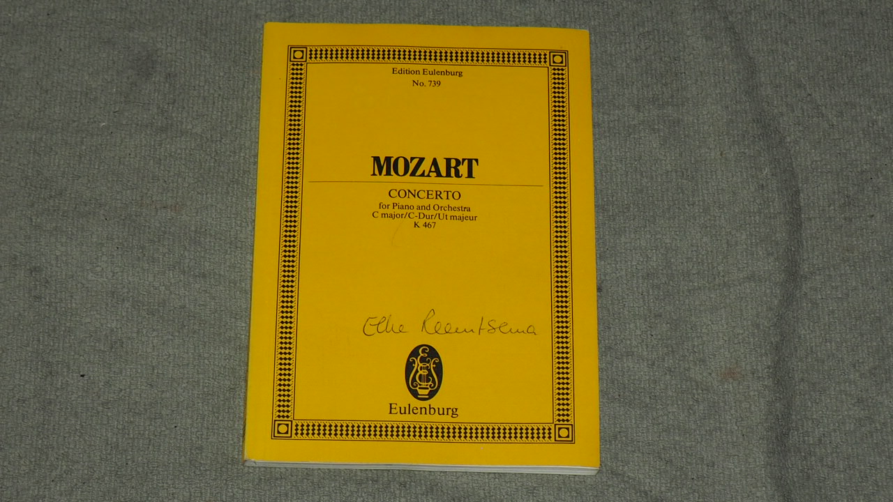 Konzert Nr. 21 C-Dur: KV 467. Klavier und Orchester. Studienpartitur. (Eulenburg Studienpartituren). - Friedrich Blume und Wolfgang Amadeus Mozart