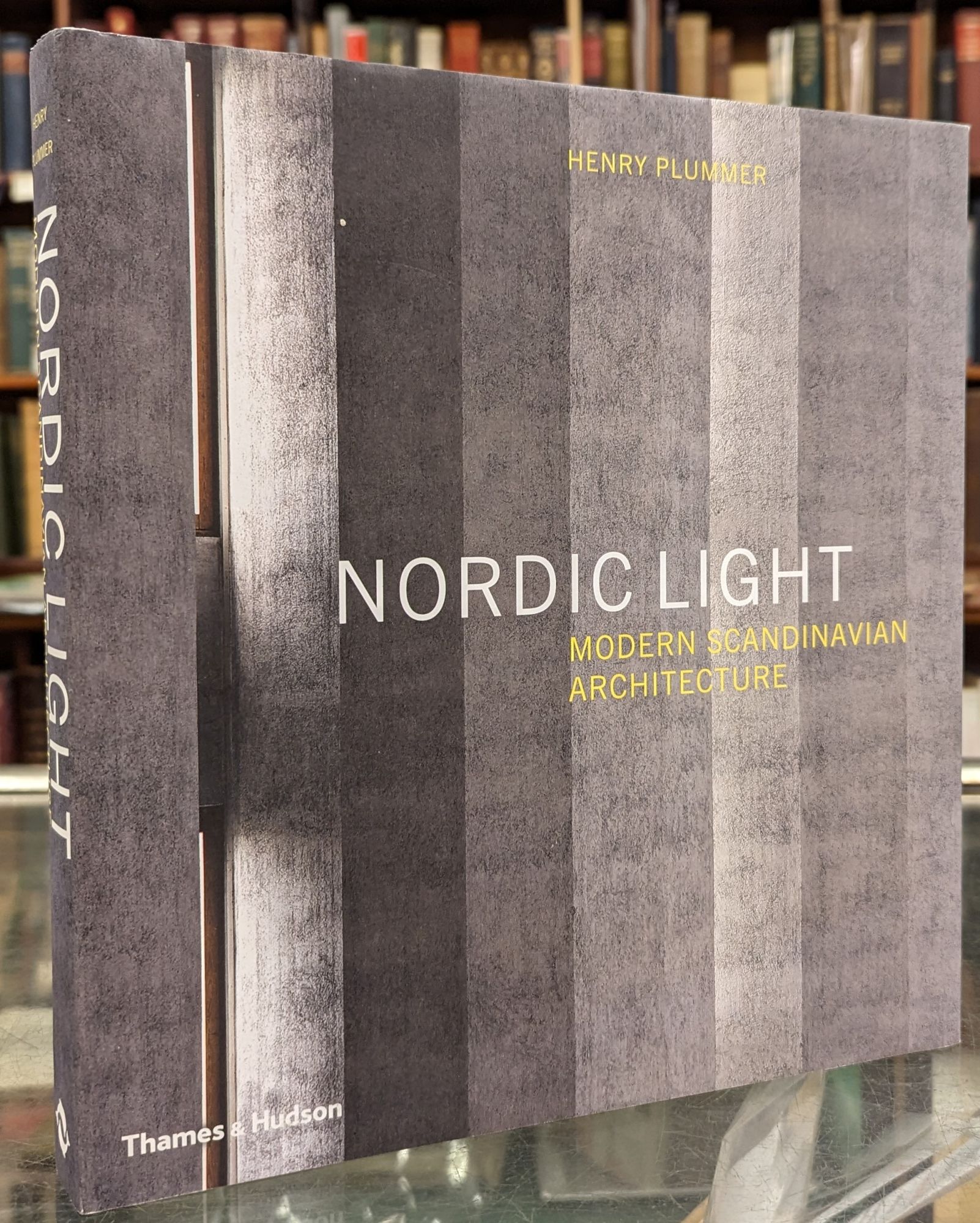 Nordic Light: Modern Scandinavian Architecture - Henry Plummer