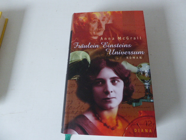 Fräulein Einsteins Universum. Roman. Hardcover mit Schutzumschlag - Anna McGrail