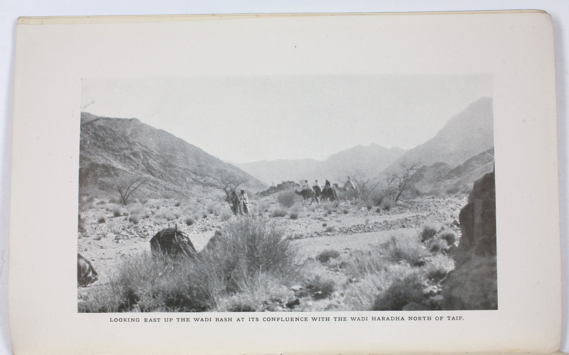 Across Arabia: From the Persian Gulf to the Red Sea. (In: The 