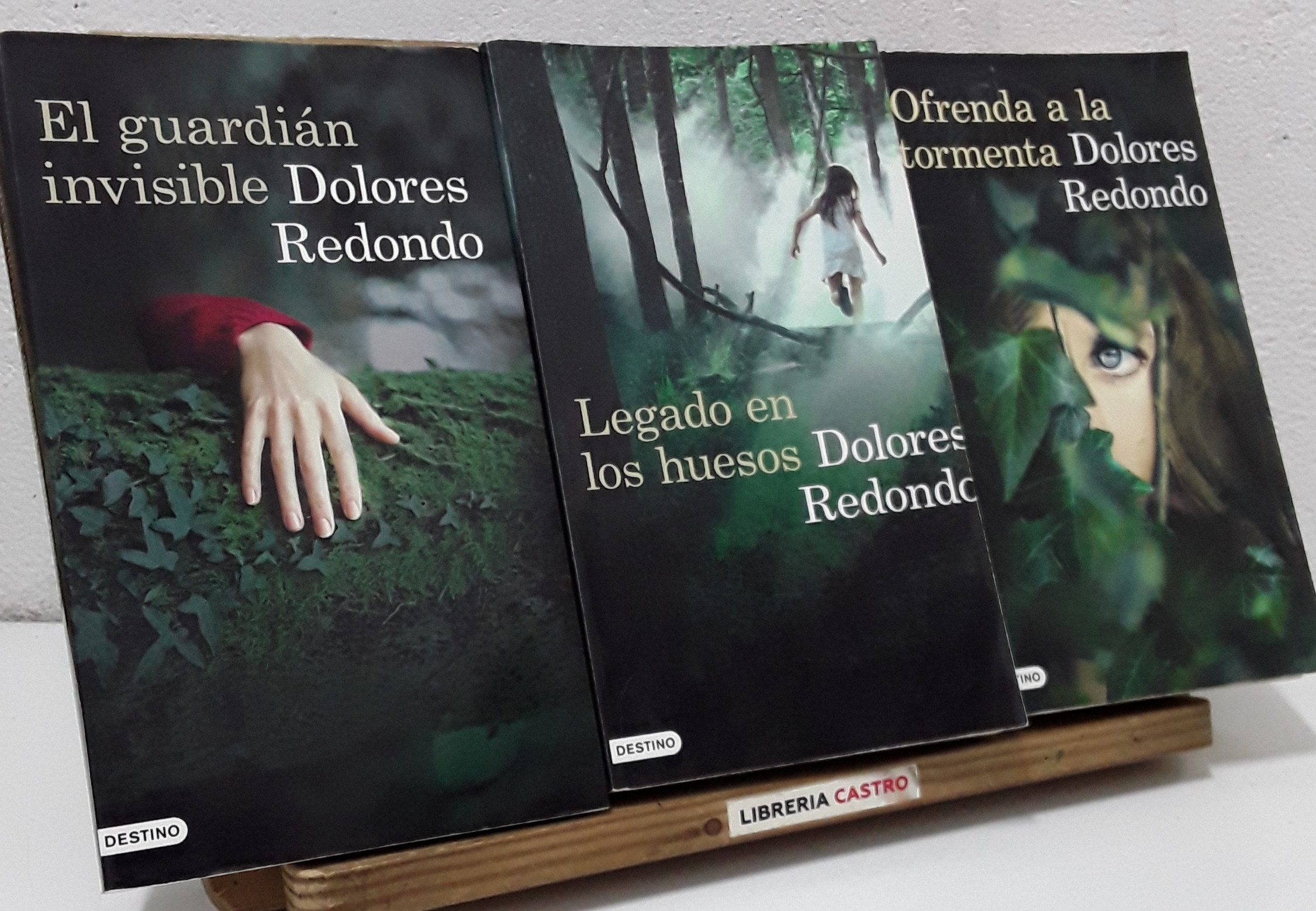 LEGADO EN LOS HUESOS, DOLORES REDONDO, Ediciones Destino