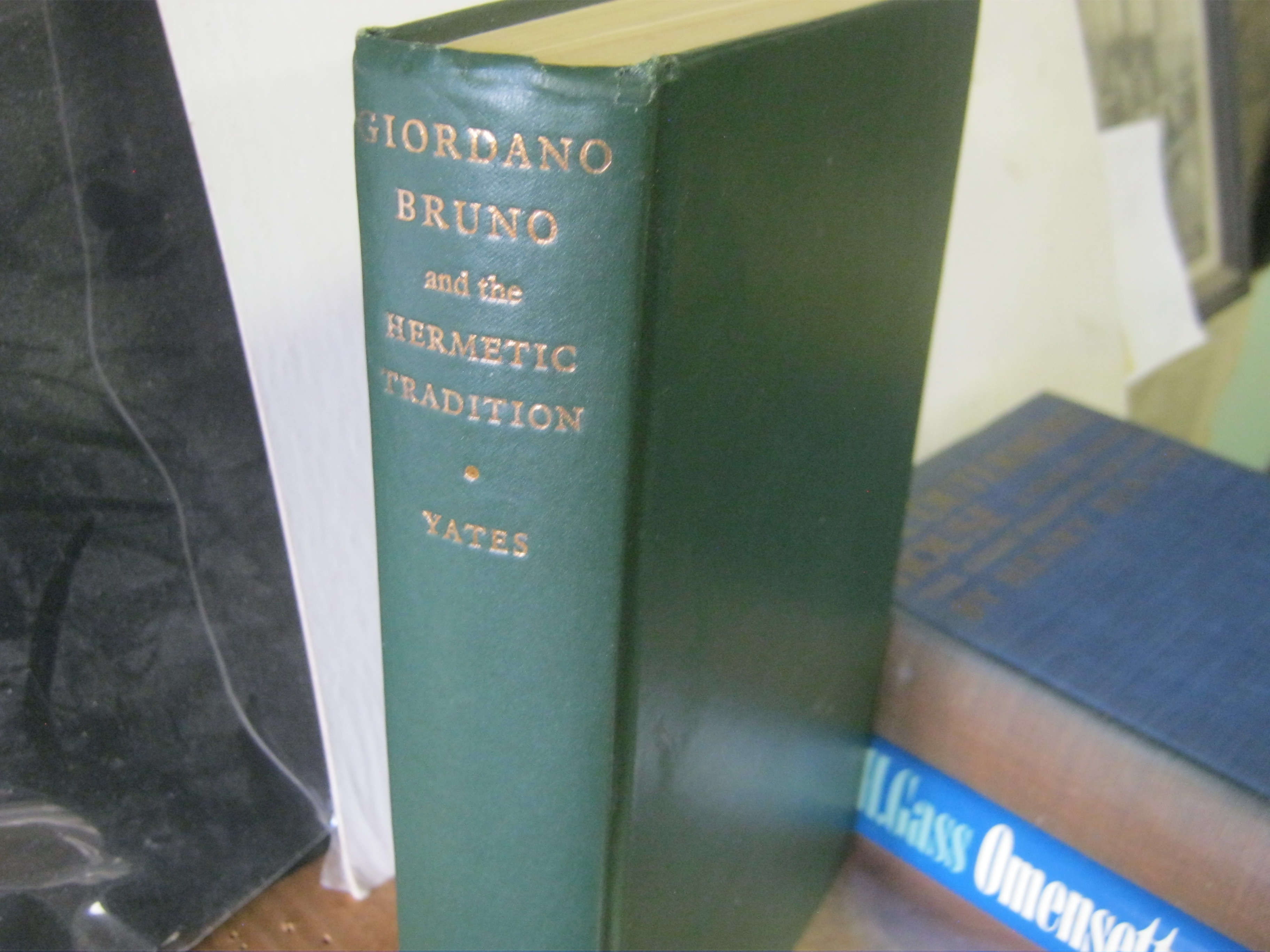 Giordano Bruno And The Hermetic Tradition Francis A. Yates [Near Fine] [Hardcover]