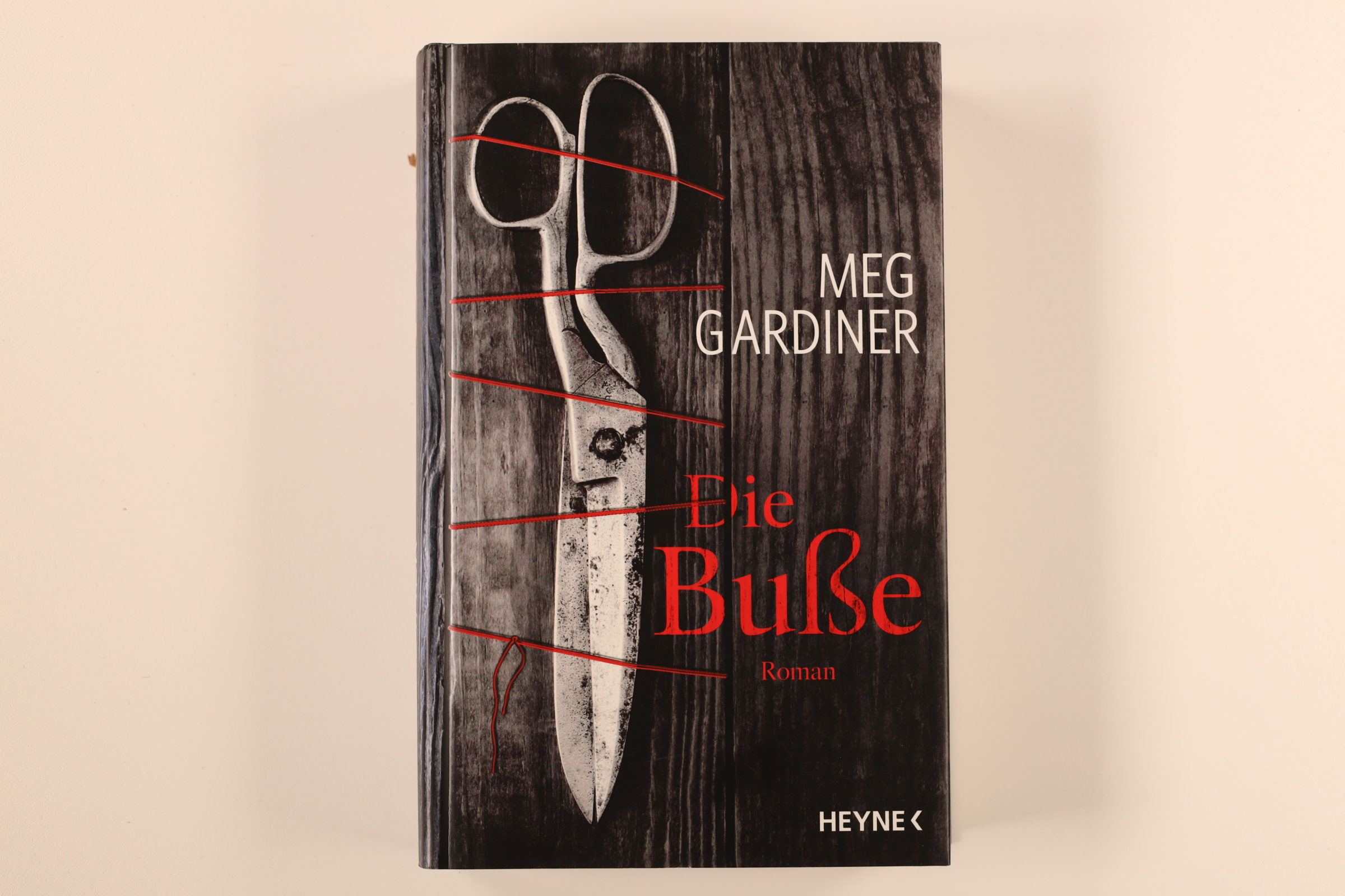 DIE BUSSE. - Gardiner, Meg