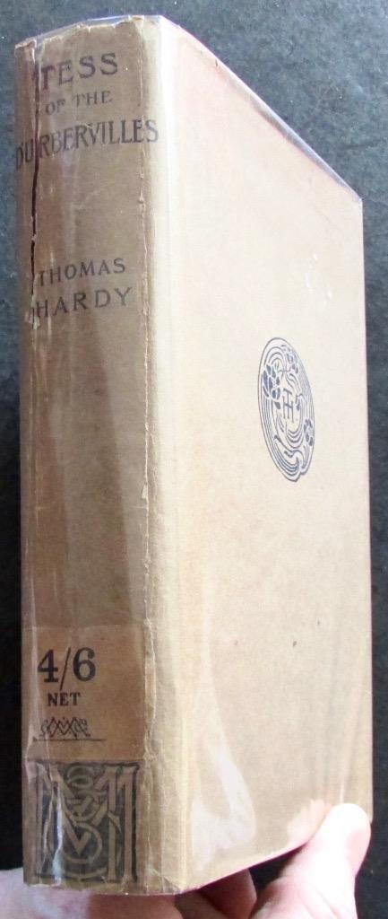 TESS OF THE D'URBERVILLES : A PURE WOMAN - THOMAS HARDY