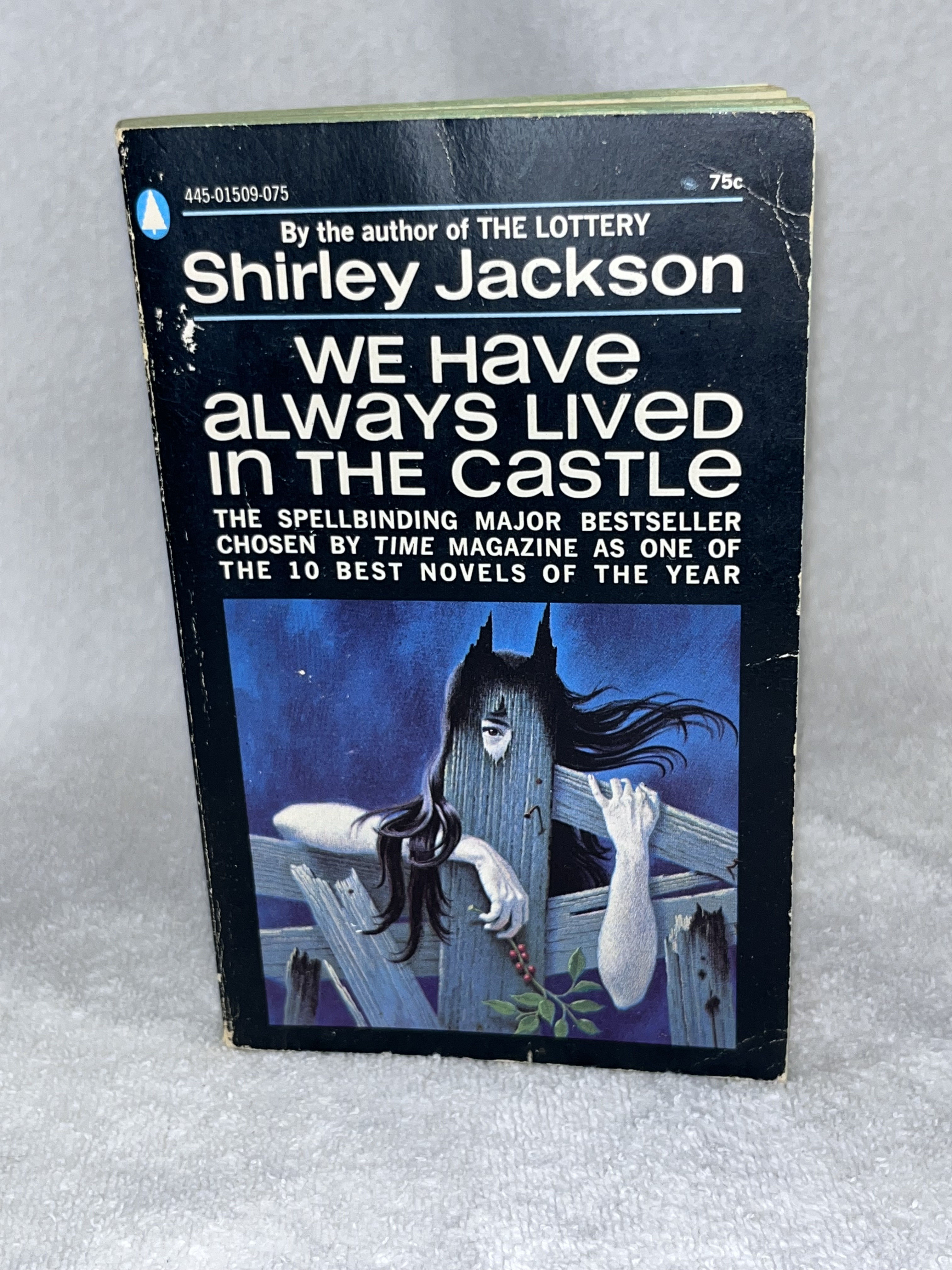 We Have Always Lived in the Castle by Shirley Jackson Very Good+ (1962) First Popular Library