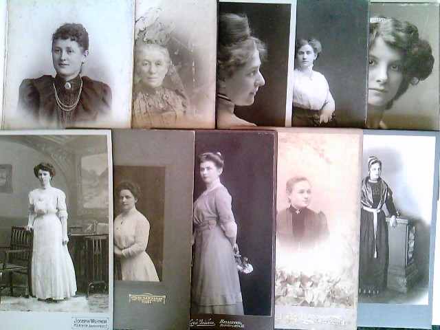 10x Kabinettfoto, Portraits, Damen in schöner, teils festlicher Kleidung, ca. 1910-1930, Konvolut [Very Good] [Softcover]