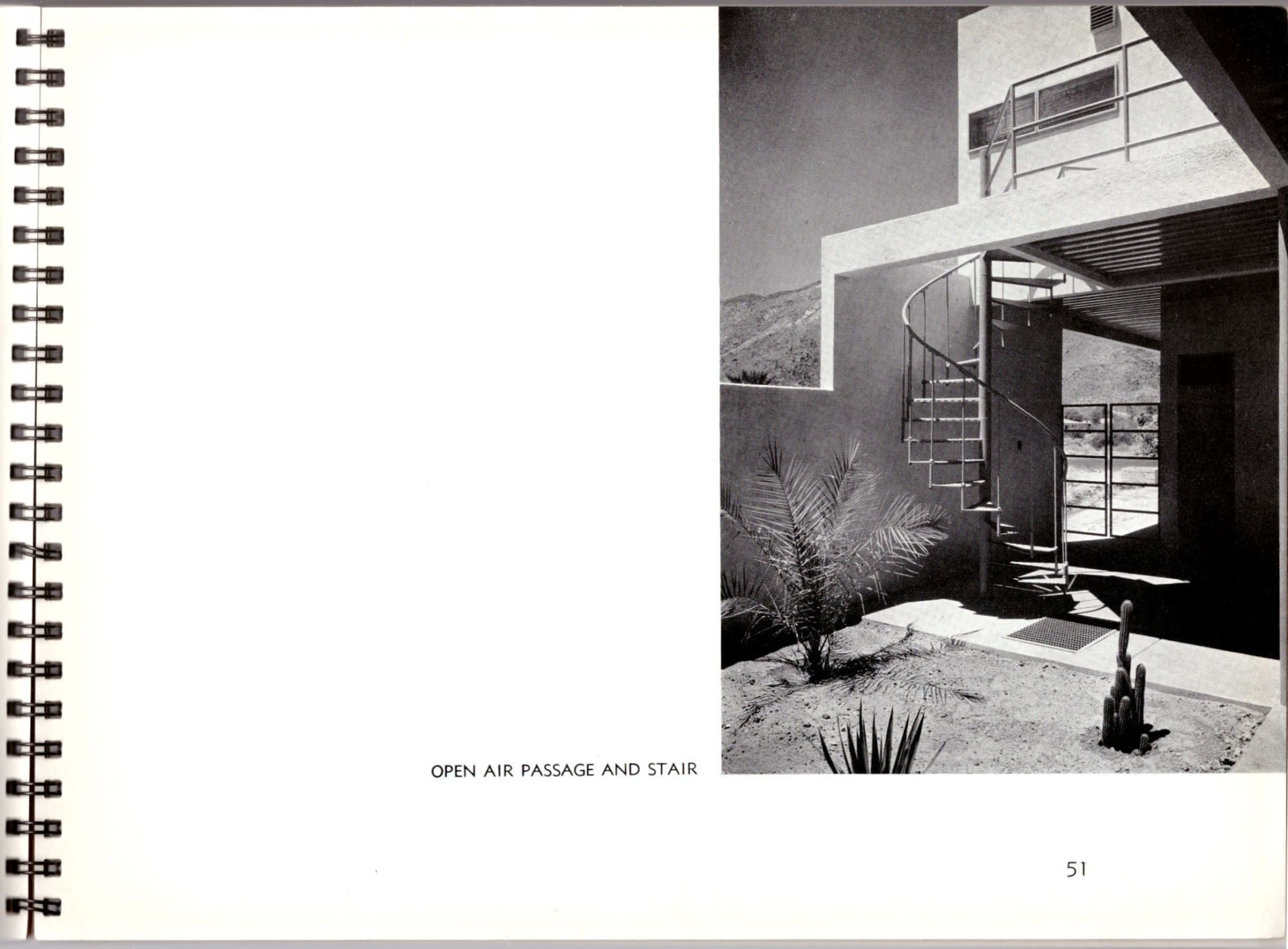 In Search of a Living Architecture by Frey, Albert: Very