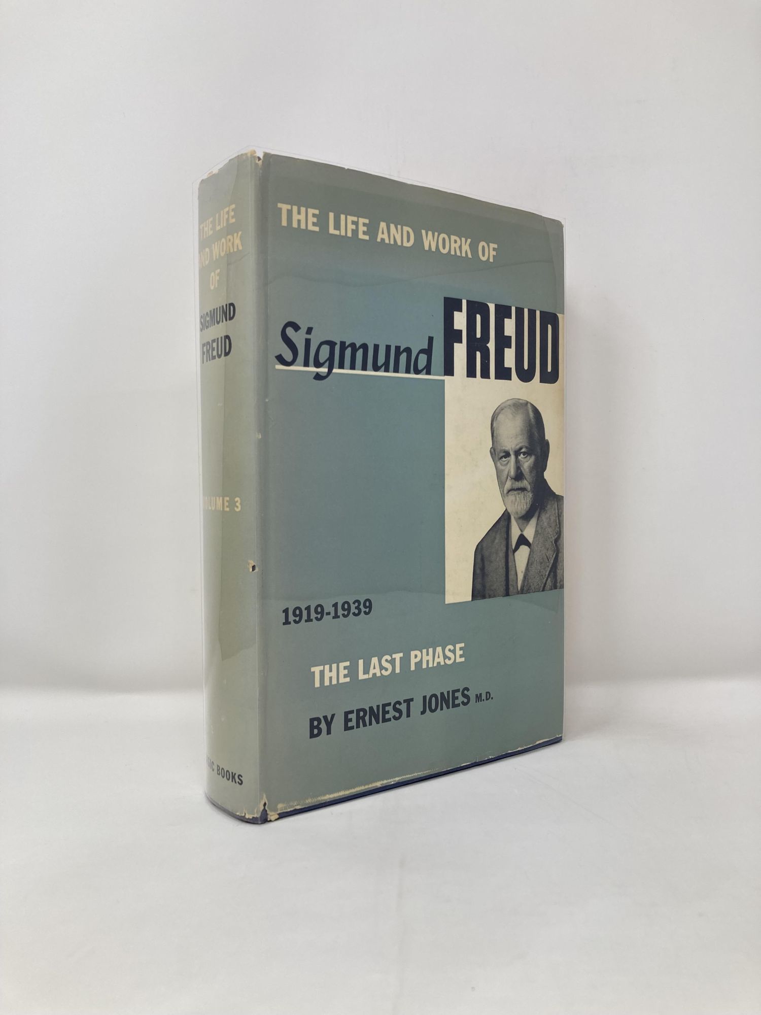 The Life and Work of Sigmund Freud: 1919 - 1939 The Last Phase Jones, Ernest [Very Good] [Hardcover]