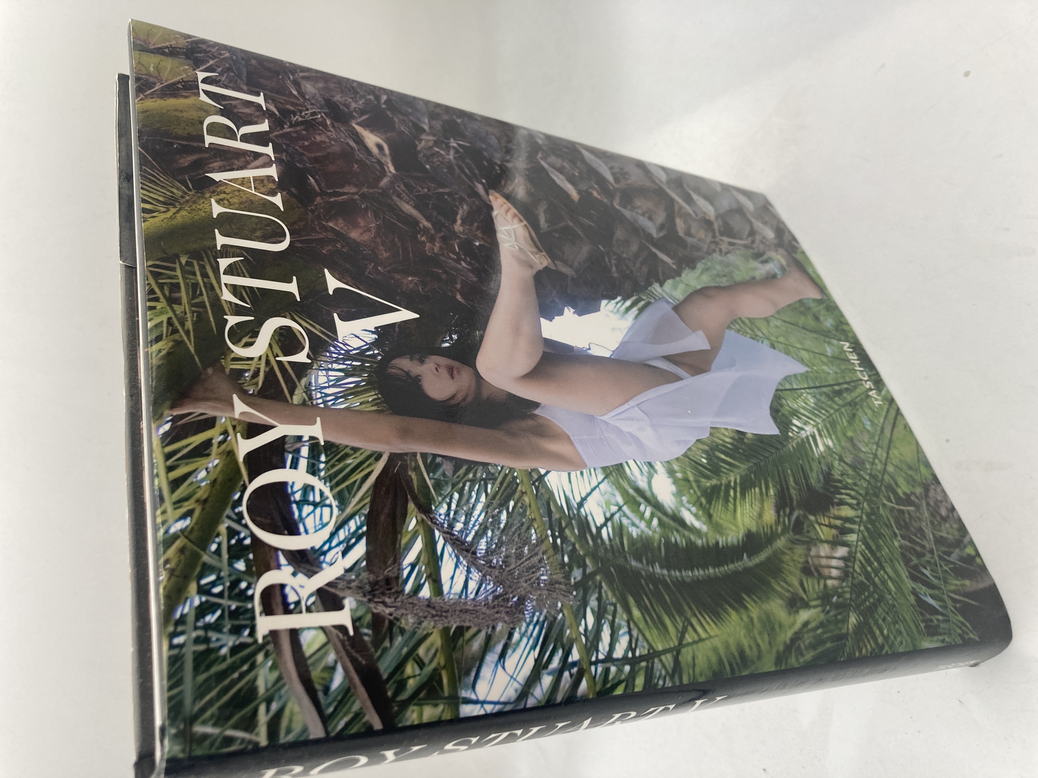 数量は多い  Roy Stuart (2008 Roy Stuart. von DVD-Video) (inkl. V 洋書