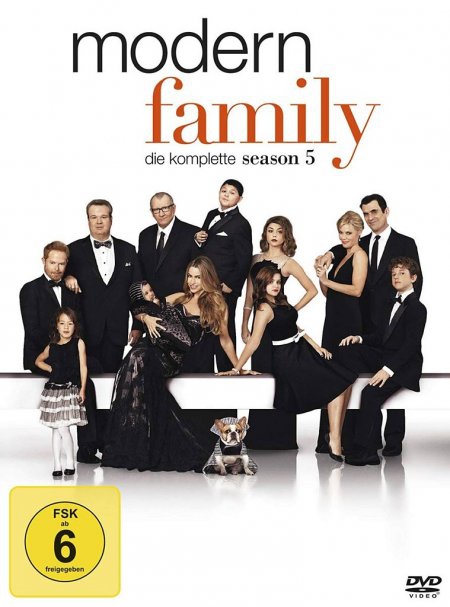 Modern Family. Season.5, DVDs - Levitan, Steven|Lloyd, Christopher|Corrigan, Paul|Walsh, Brad|Richman, Jeffrey|Zuker, Danny|Higginbotham, Abraham|Wrubel, Bill|Oshannon, Dan