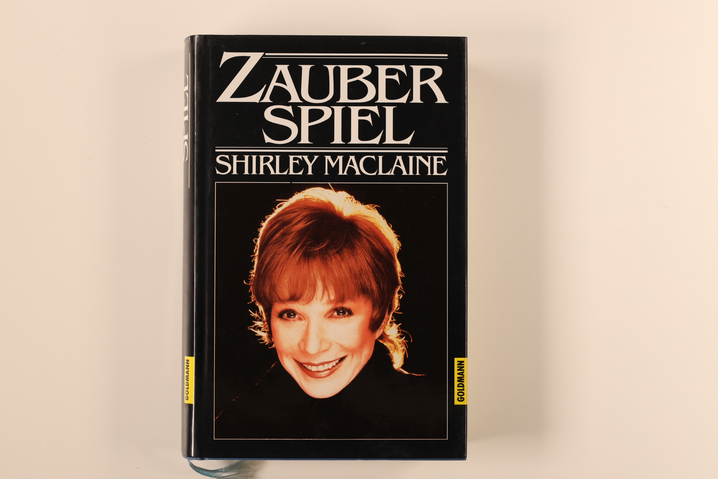 ZAUBERSPIEL. - MacLaine, Shirley