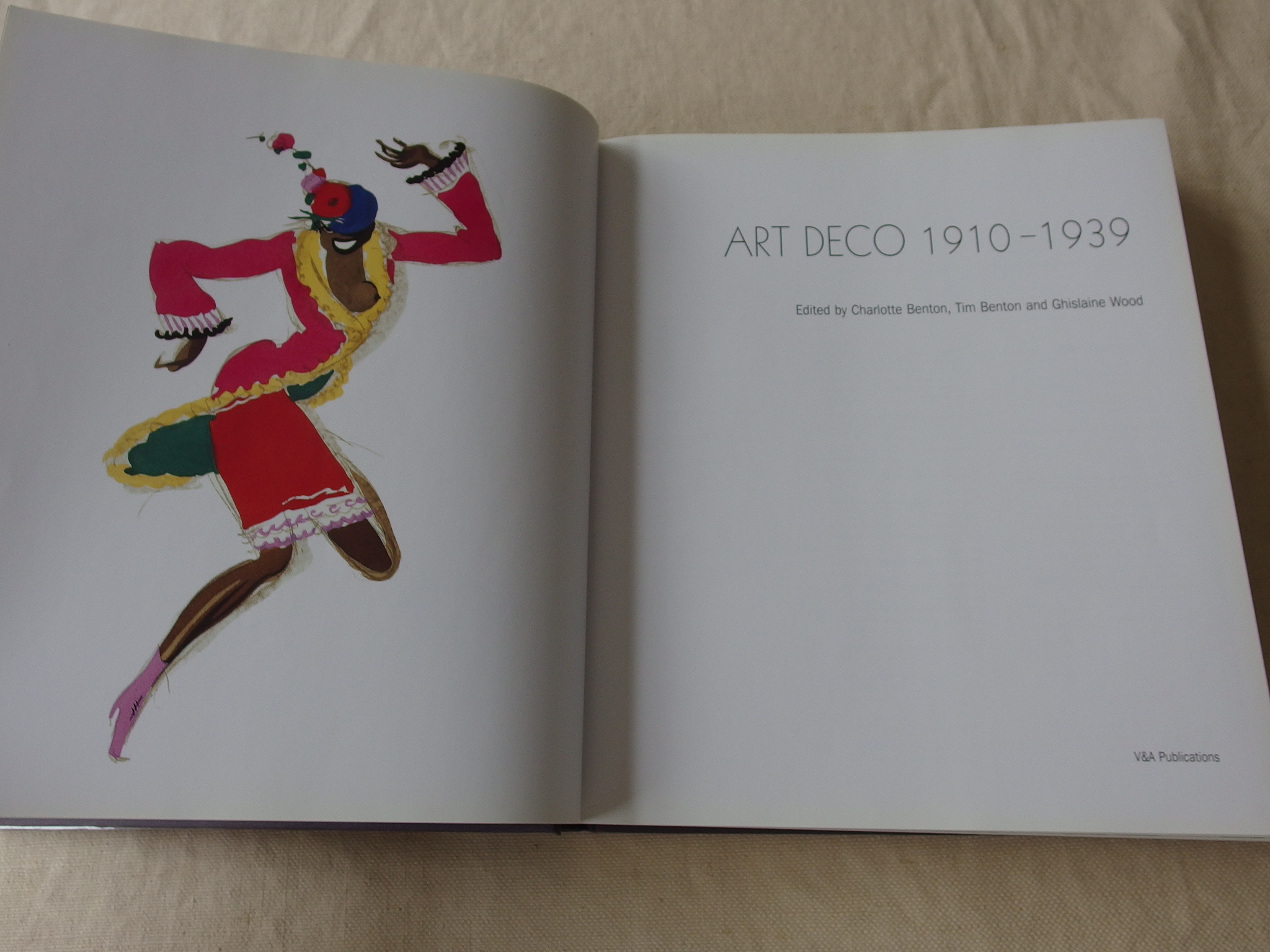 Art Deco 1910-1939 by Benton, Charlotte: Tim Benton And Art Deco 1910-1939 by Benton, Charlotte: Tim Benton And