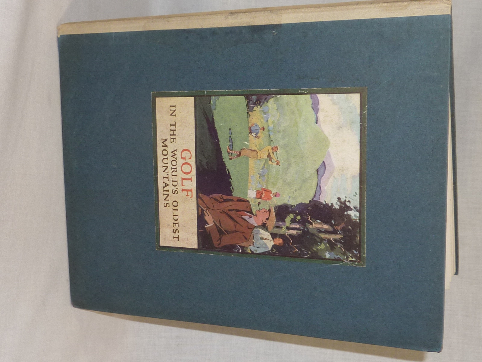 Golf in the World's Oldest Mountains Uzzell, Thomas H. [Assez bon] [Couverture rigide]