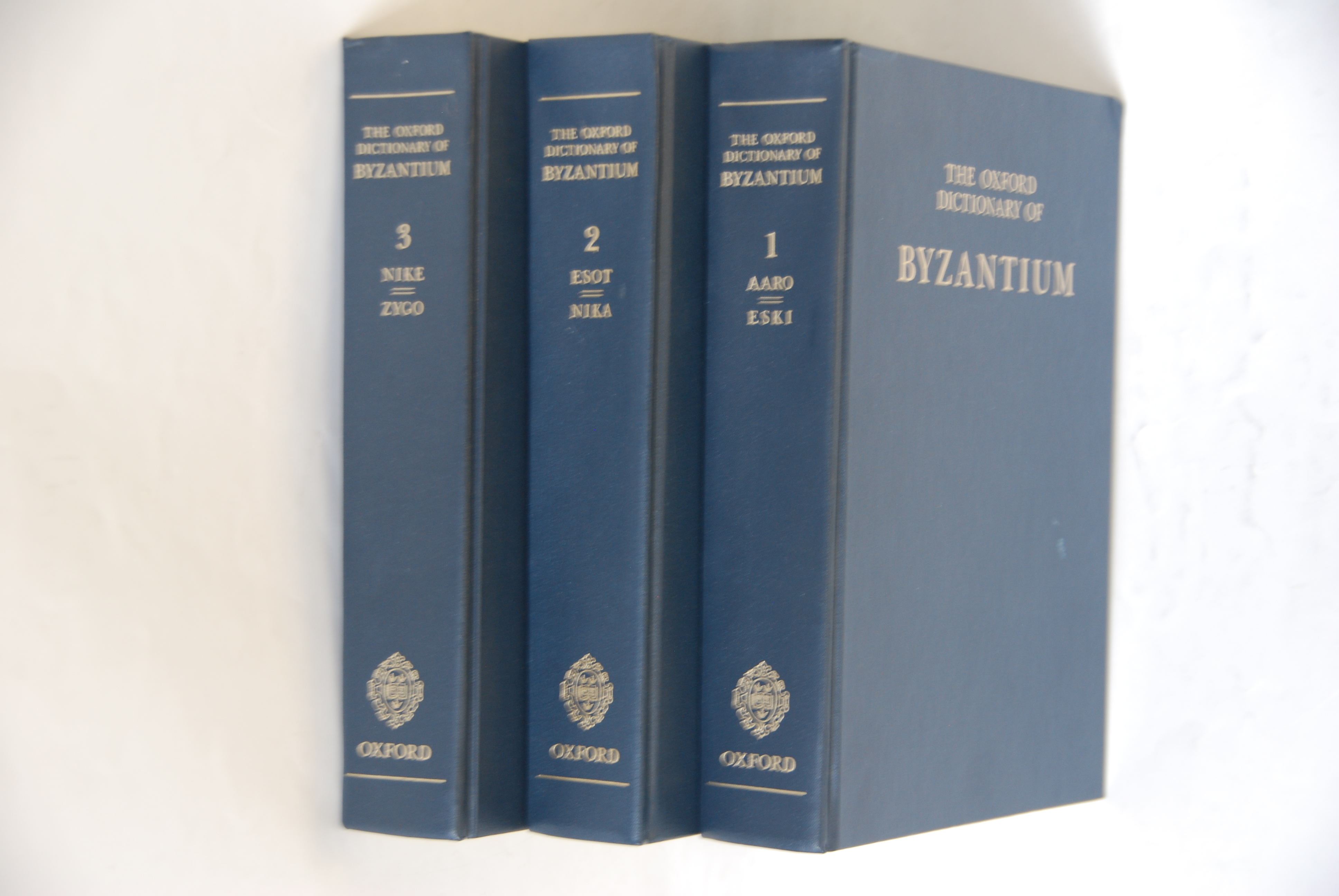 The Oxford Dictionary of Byzantium (3-volume set) - Kazhdan, Alexander P.