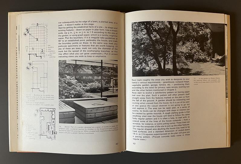Room Outside - A New Approach to Garden Design by John Brookes Brookes, John [Satisfaisant] [Couverture rigide]