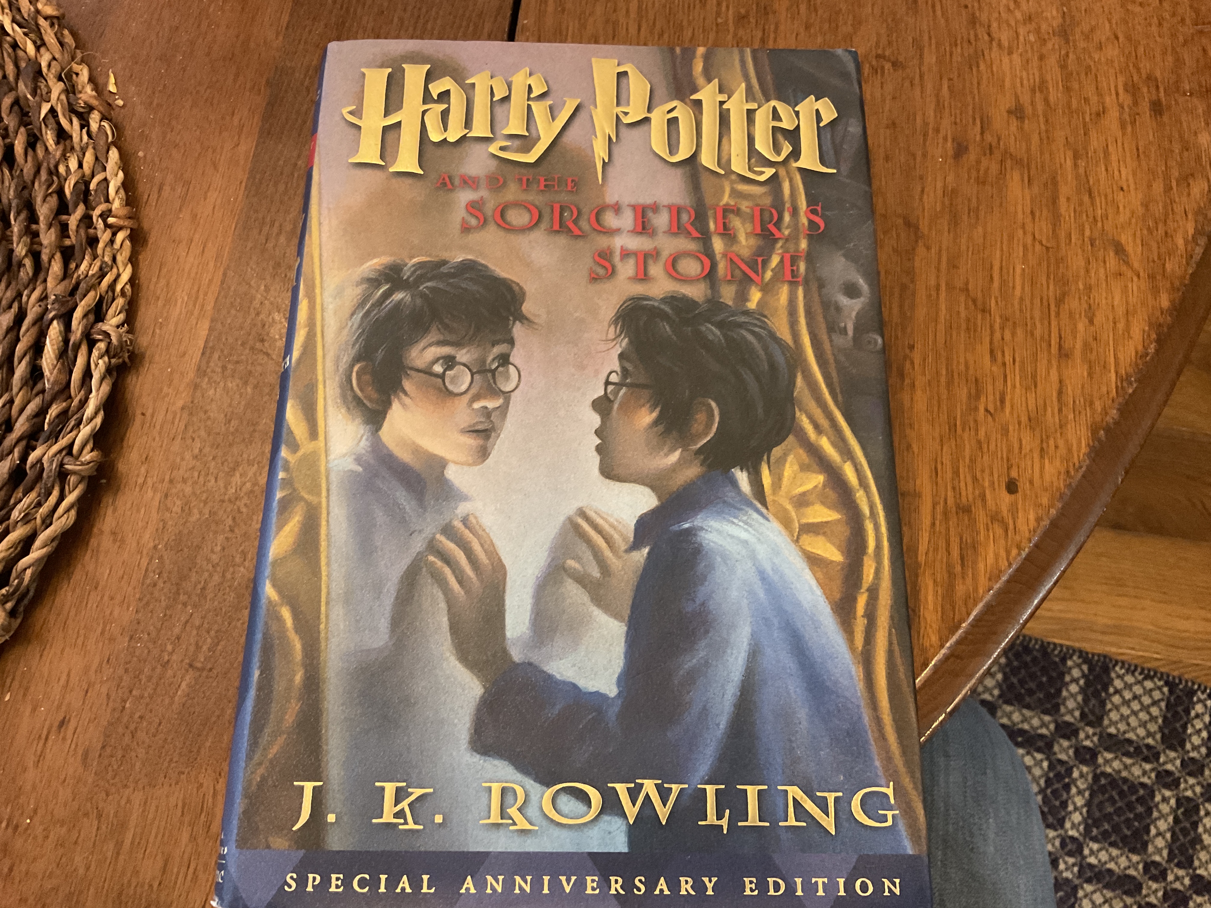 Harry Potter and the Sorcerer's Stone, 10th Anniversary Edition - J.K. Rowling