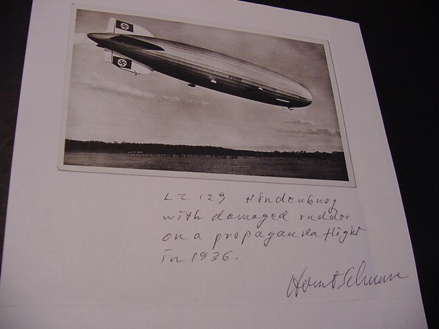 Signed Photo Schirm…