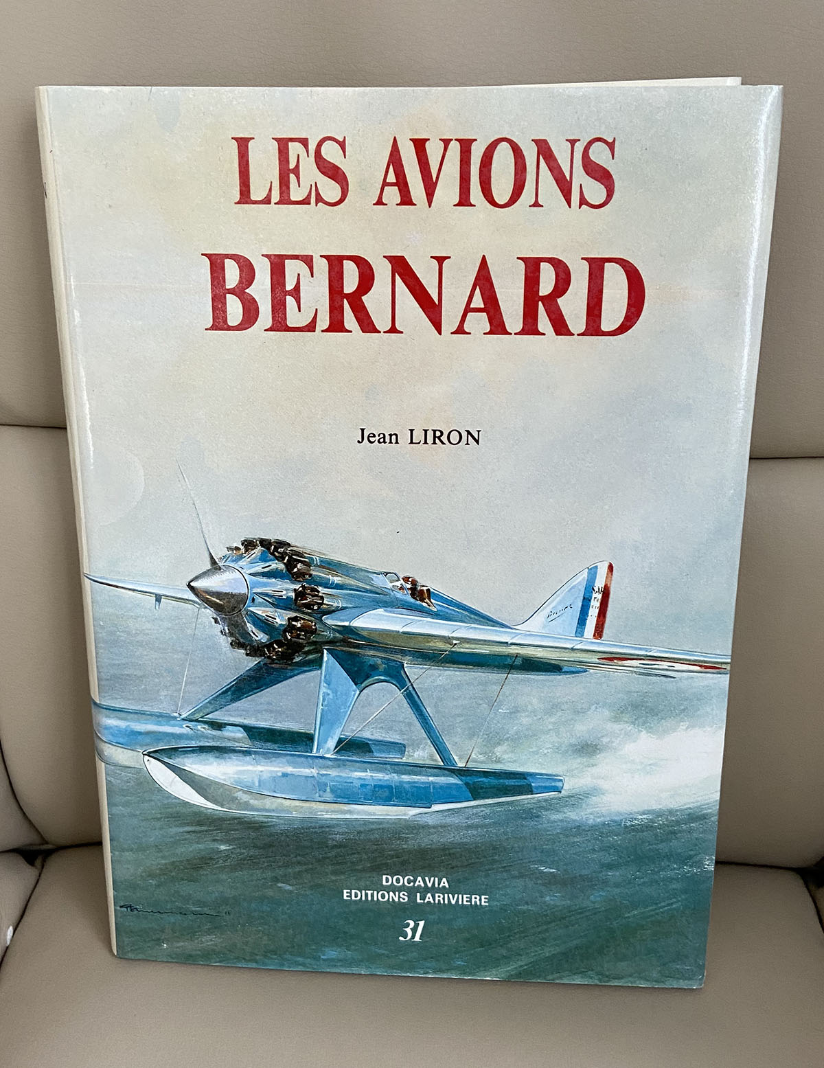 Les Avions Bernard …