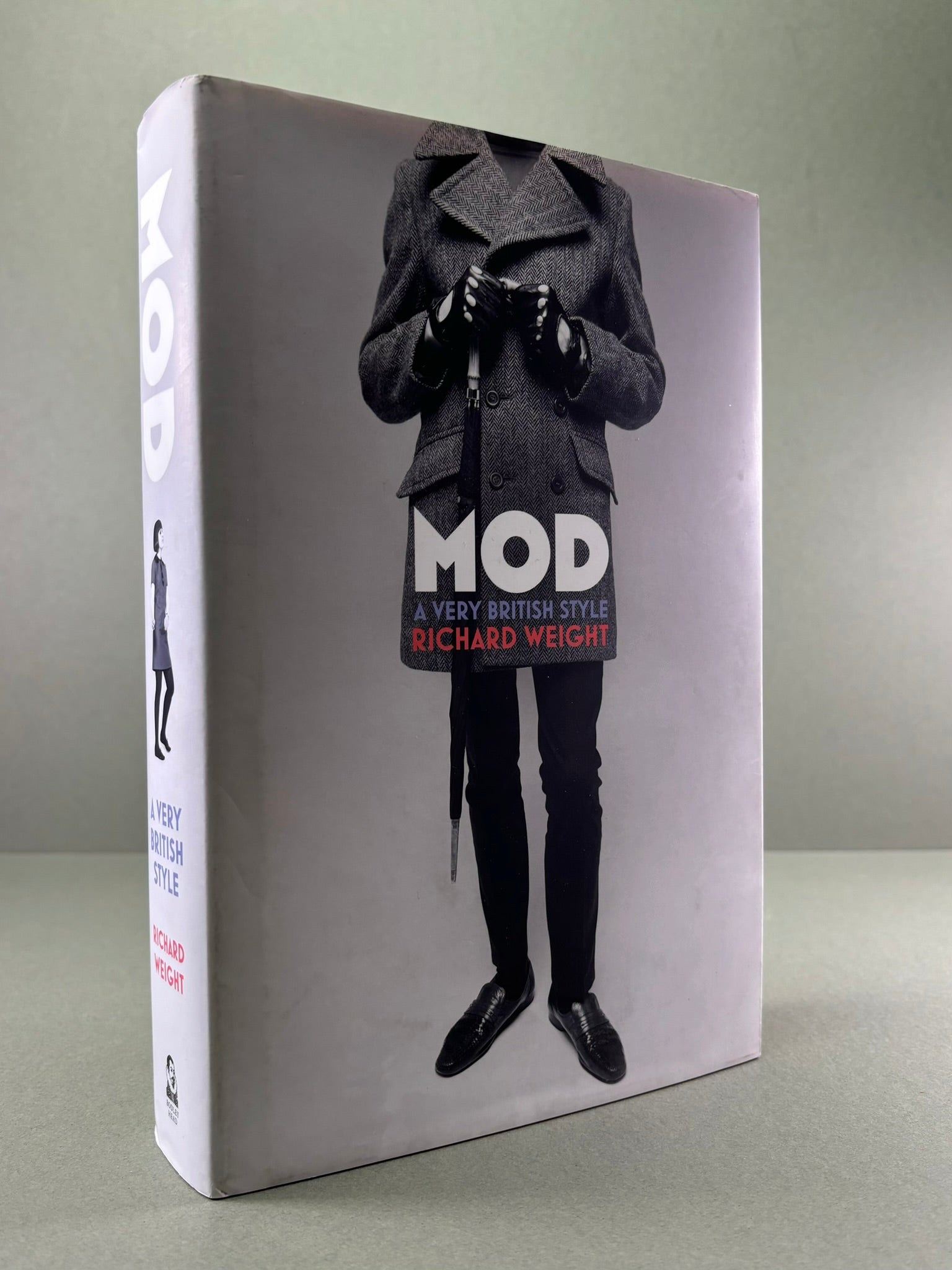 Mod: A Very British Style by Weight, Richard: Near Fine Mod: A Very British Style by Weight, Richard: Near Fine