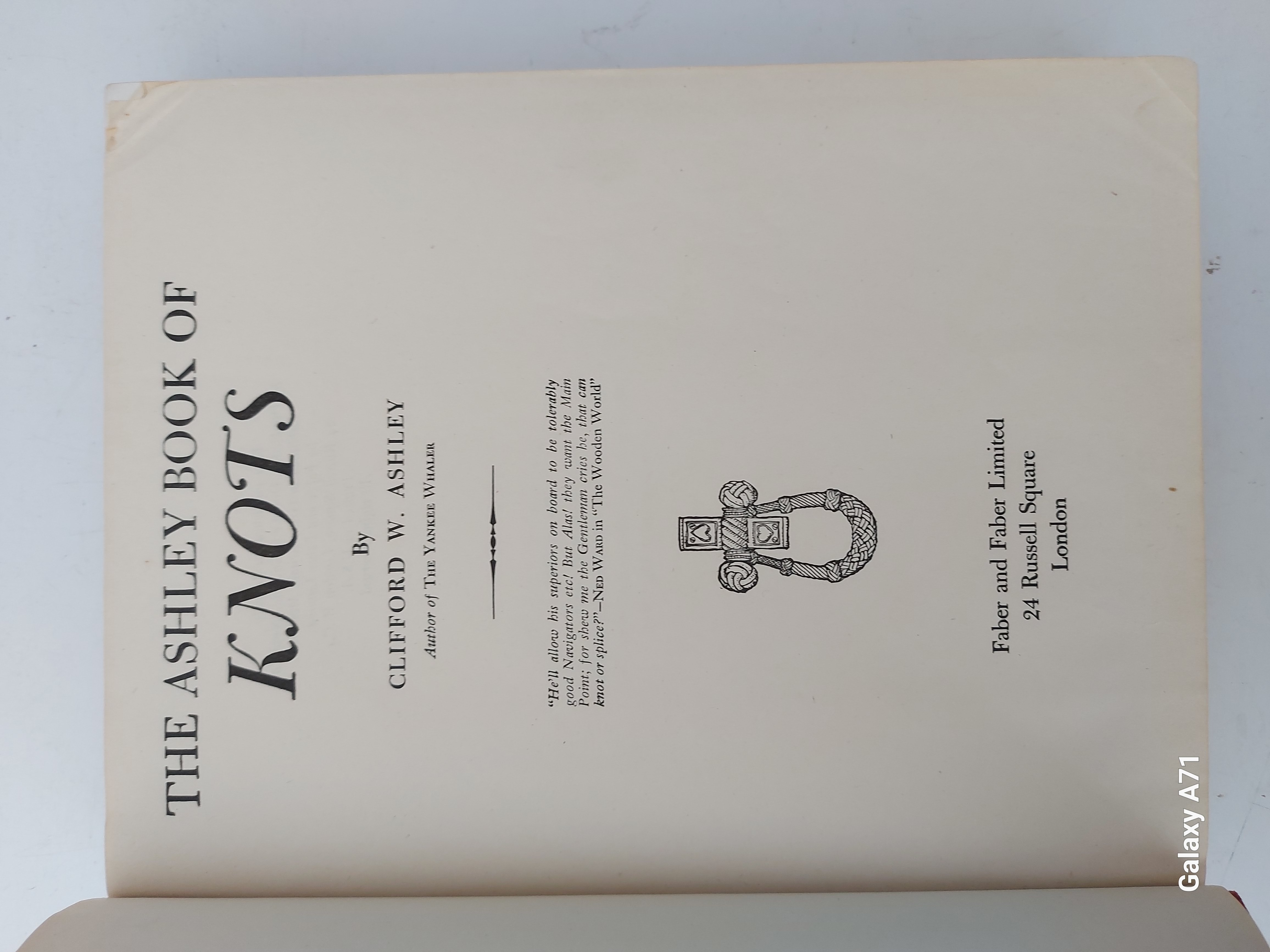Book of Knots: Clifford Ashley: 9780571096596: Amazon.com: Books
