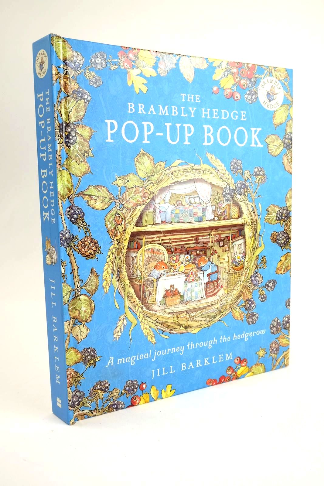 絵本・児童書 The Brambly Hedge Pop-Up Book THE BRAMBLY HEDGE POP-UP BOOK by Barklem, Jill: Fine Hardback