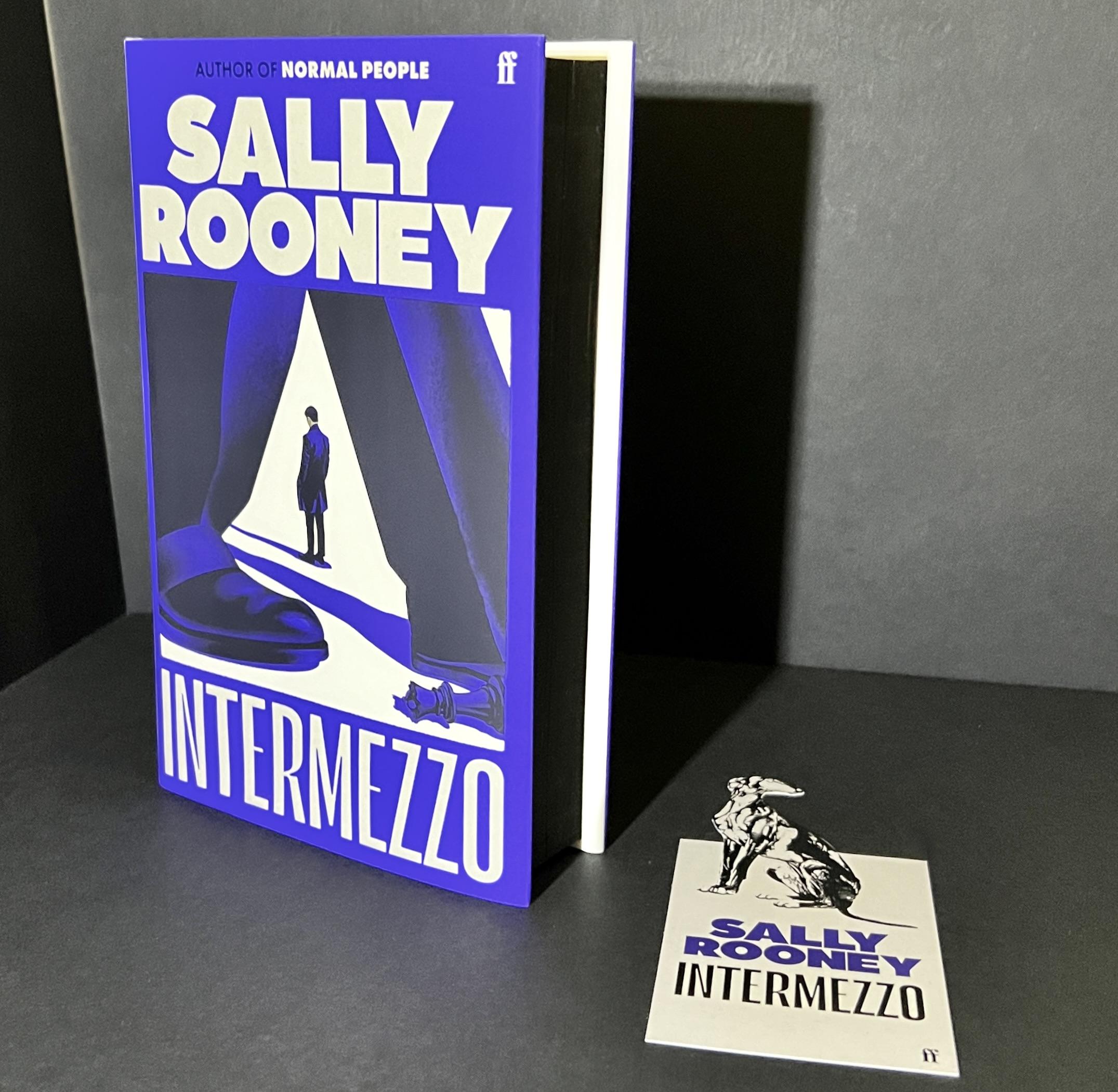 Intermezzo Independent Exclusive Signed Ltd Black Page Edged UK 1st(02)