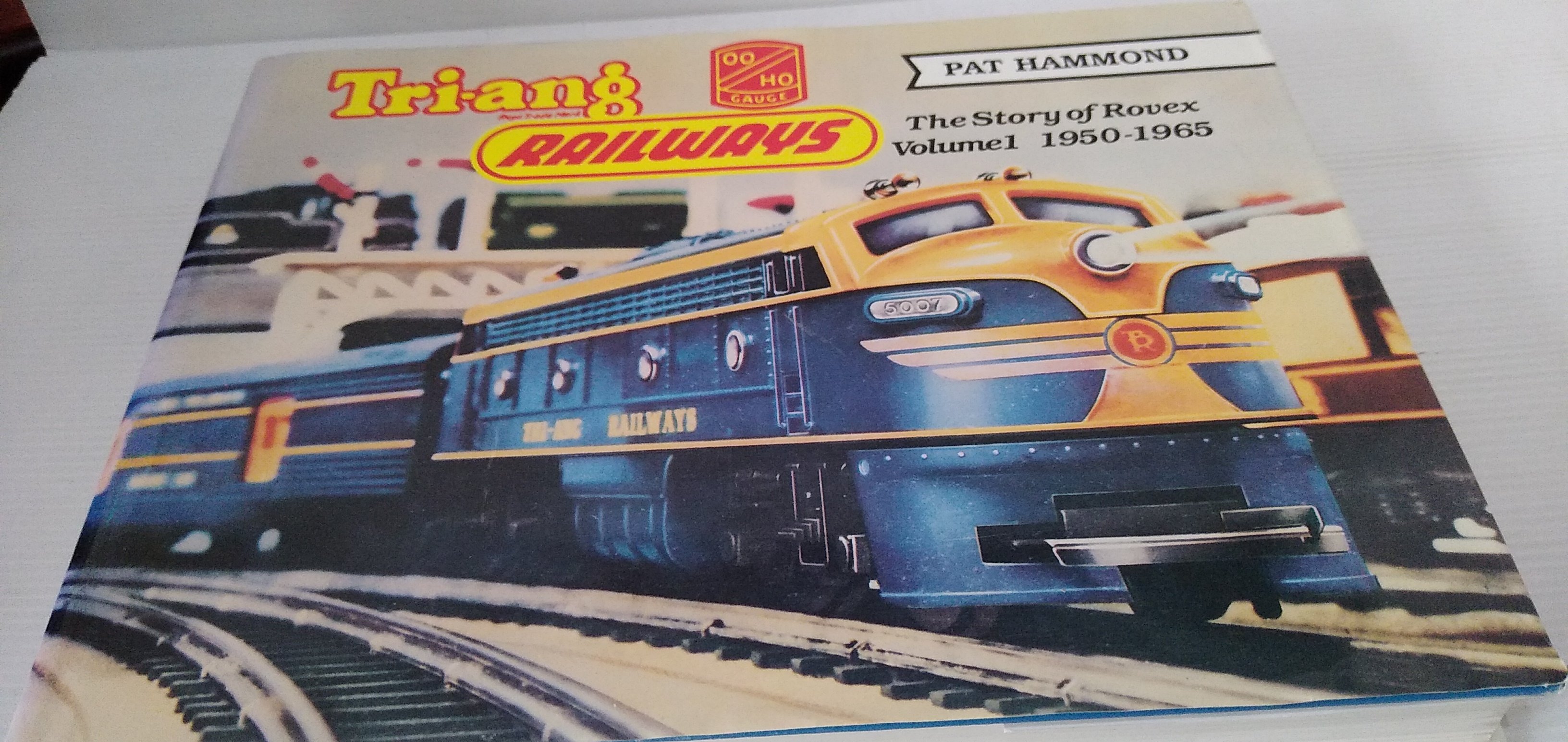 Libro Tri-ang Railways Vol. 1 1950-1965: The Story Of Rovex Di Pat Hammond - Usato Ottime Condizioni