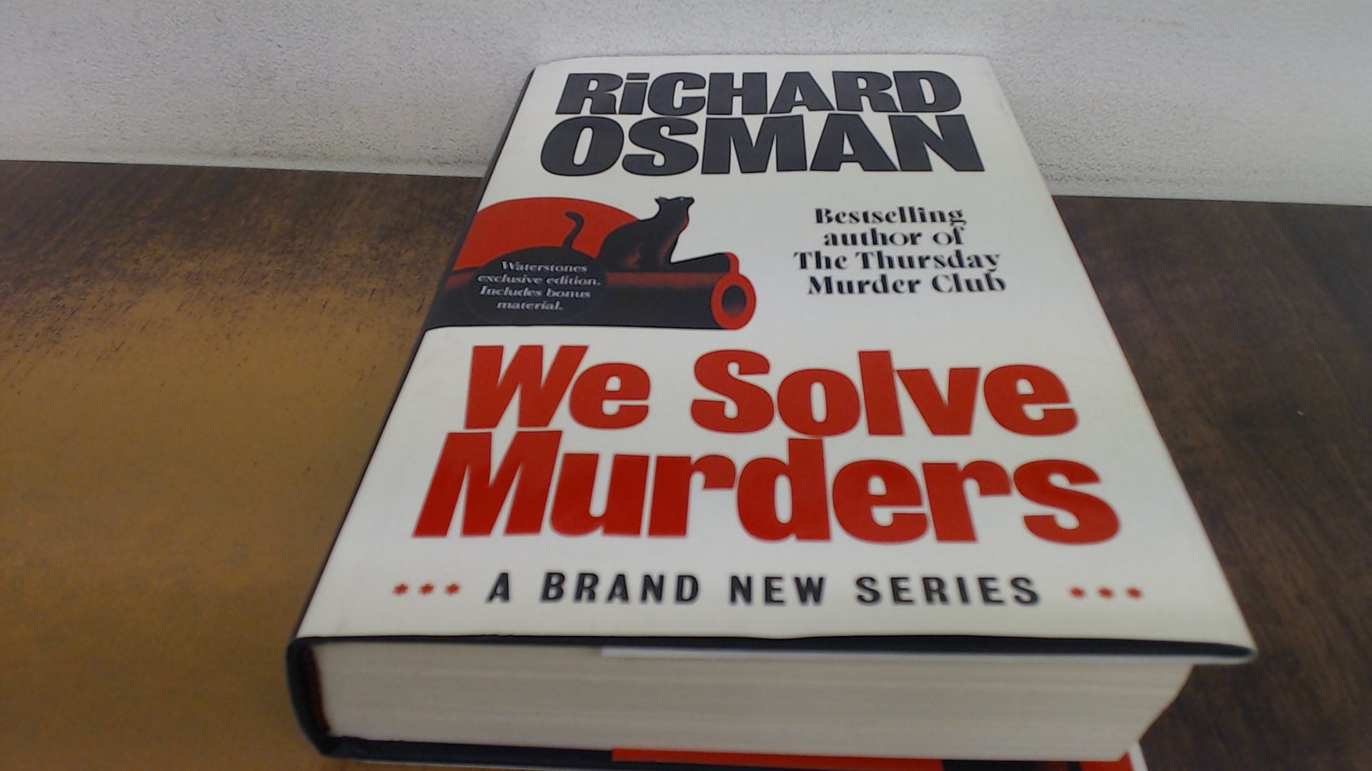 We Solve Murders Waterstones exclusive edition. by Osman, Richard(01)