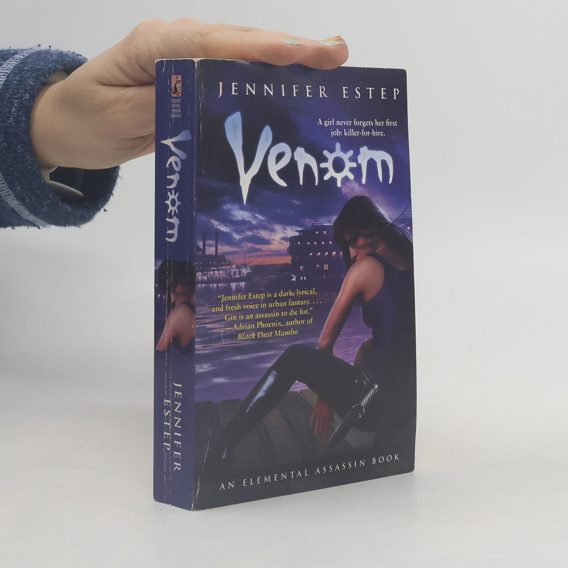 Venom: An Elemental Assassin Book - Jennifer Estep
