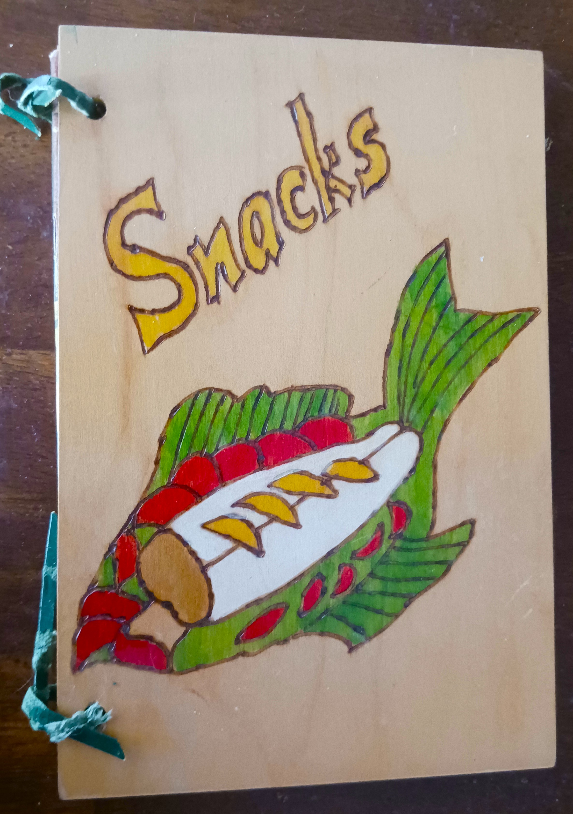 500 Snacks: Bright Ideas for Entertaining (wooden binding) Berolzheimer, Ruth (Editor) [Assez bon] [Couverture rigide]