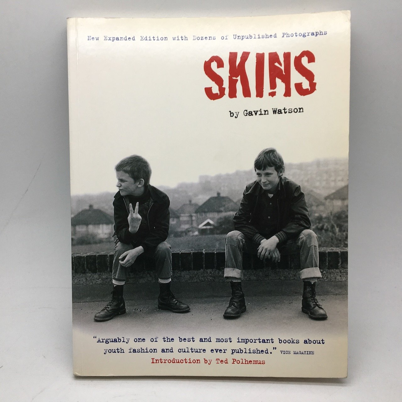 Skins by Watson Gavin – AbeBooks