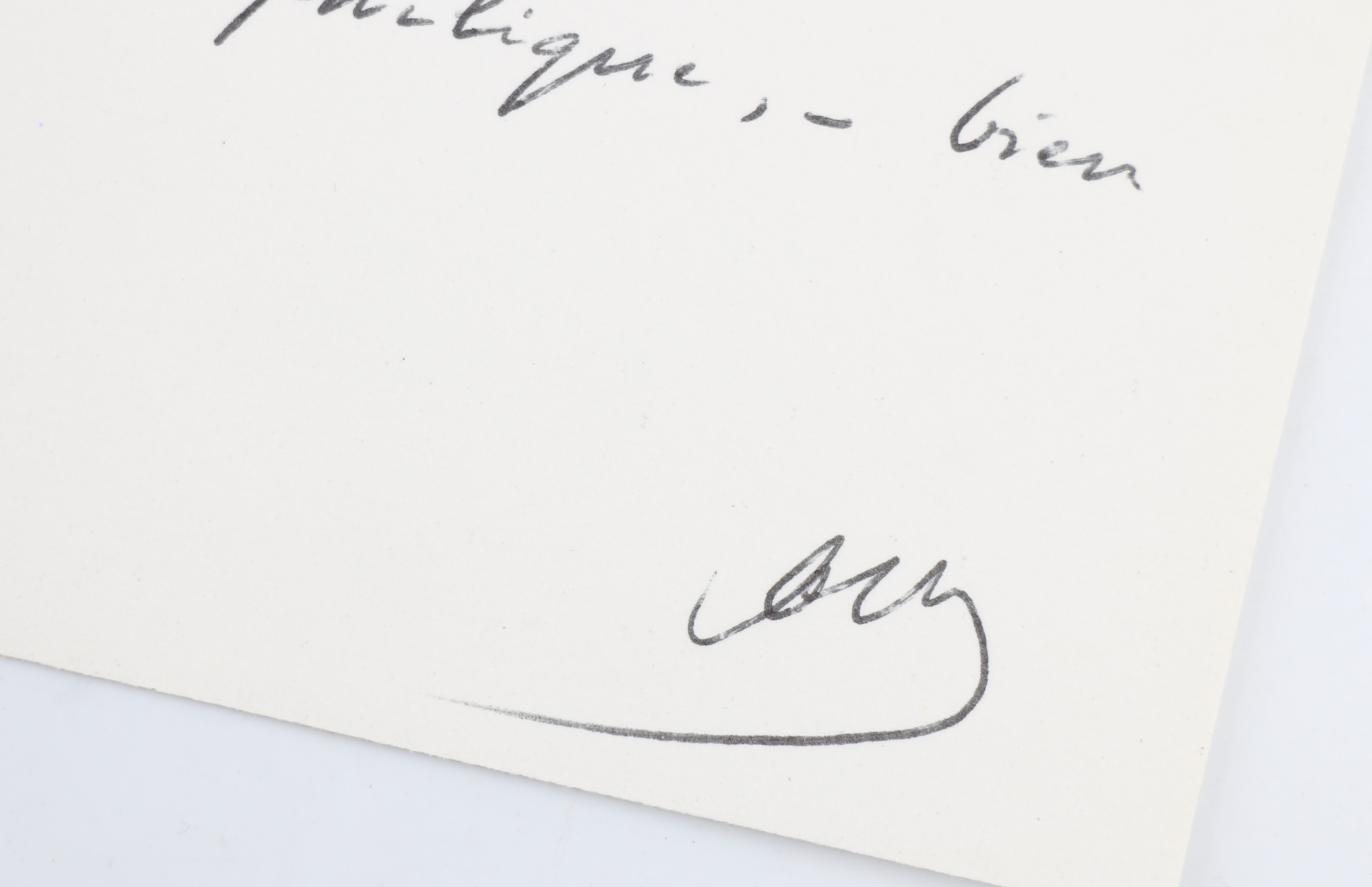 [Signé] Carte de visite sur laquelle André Malraux a ajouté quelques mots de remerciements à son amie Minka Strauss André MALRAUX [ ]