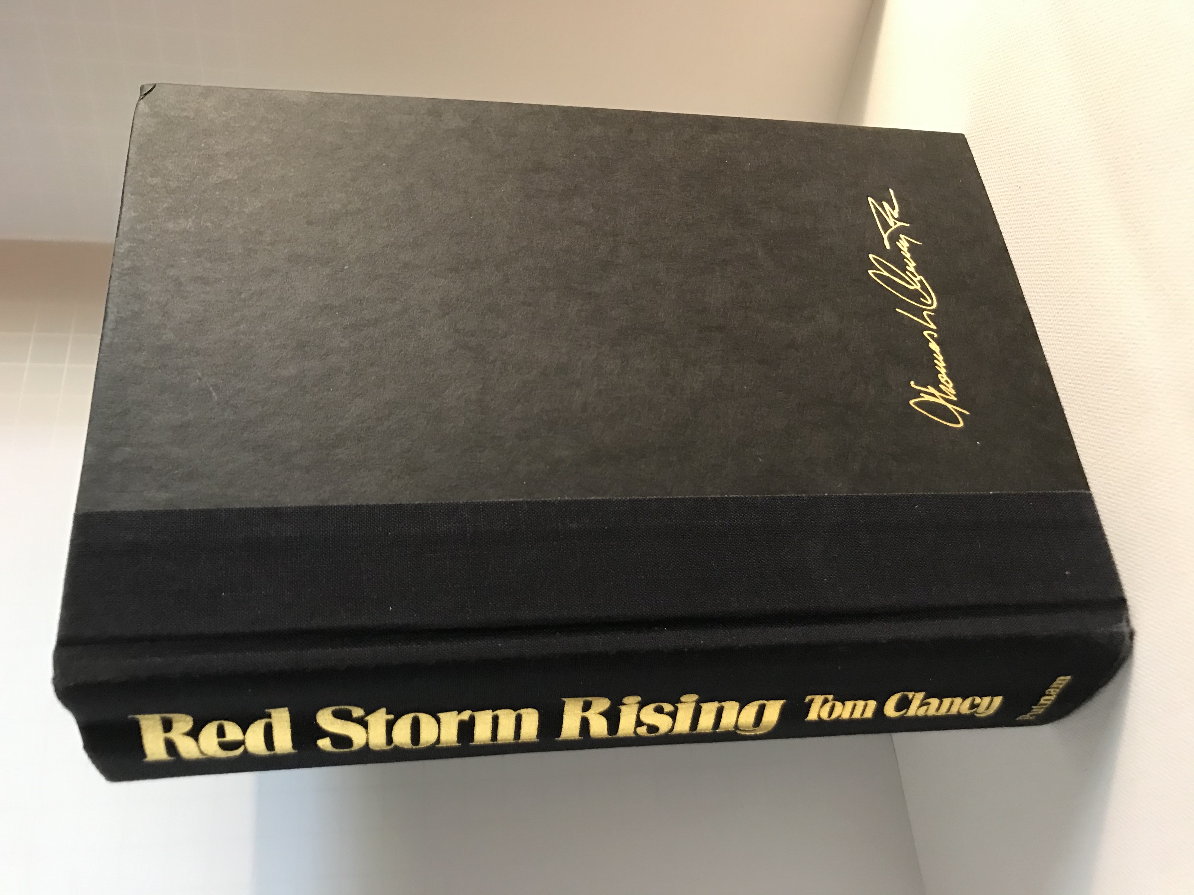 Red Storm Rising by Tom Clancy: Very Good Hardcover (1986) 1st Edition