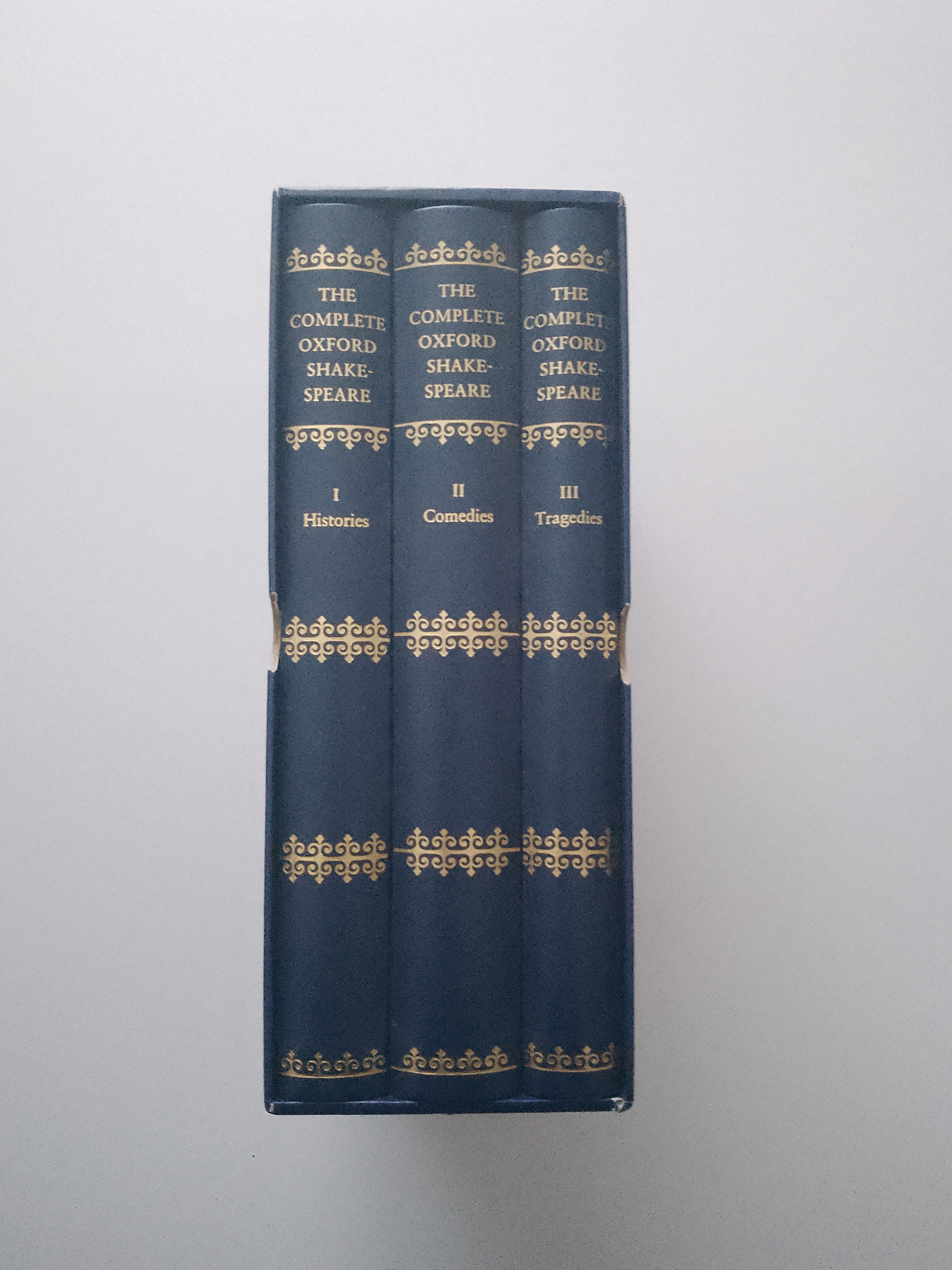The Complete Oxford Shakespeare (Three Volume Set) by Stanley