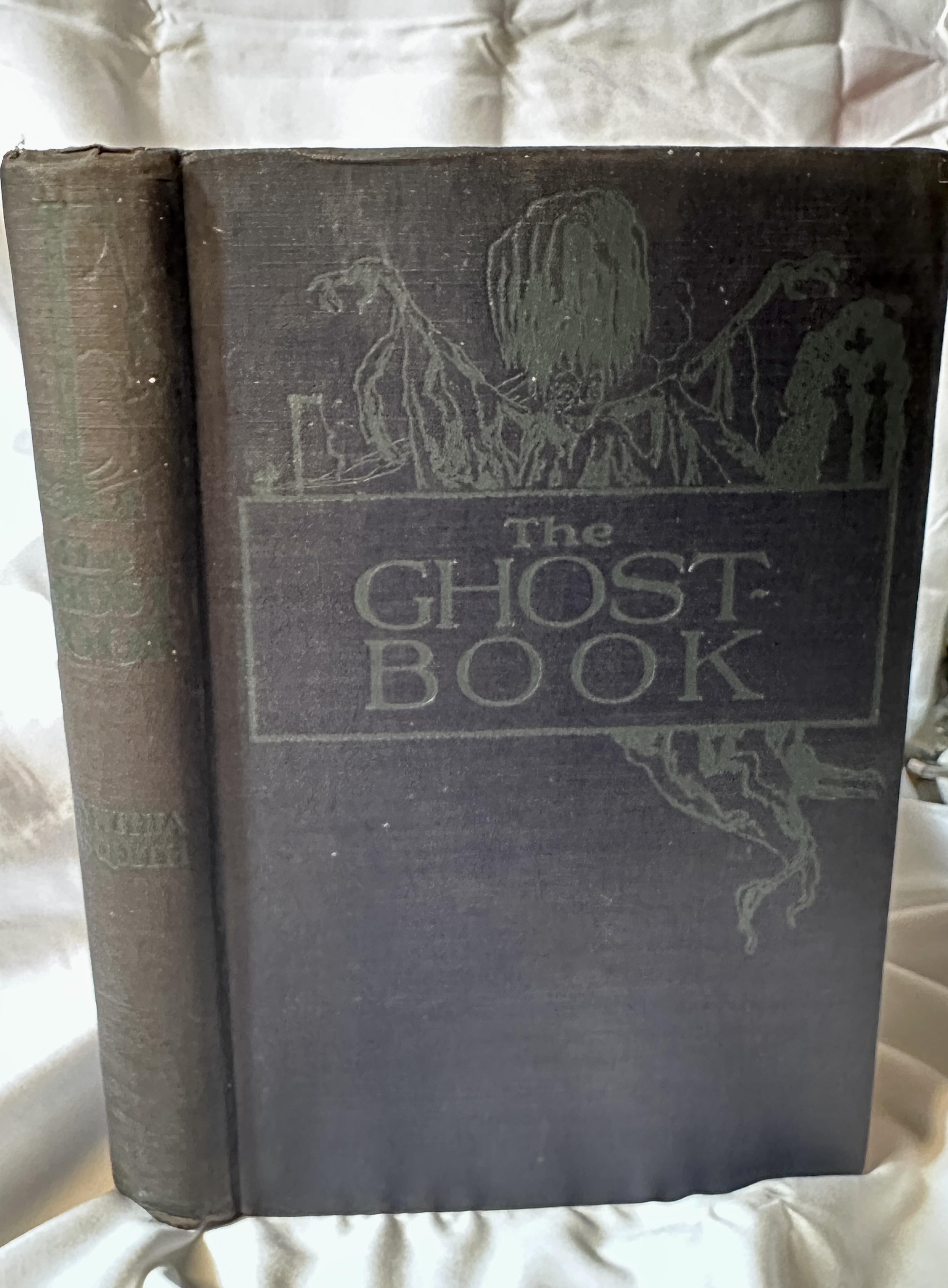 [First Edition] The Ghost Book - Sixteen New Stories of the Uncanny Asquith, Lady Cynthia [Used - Very good] [Hardcover]